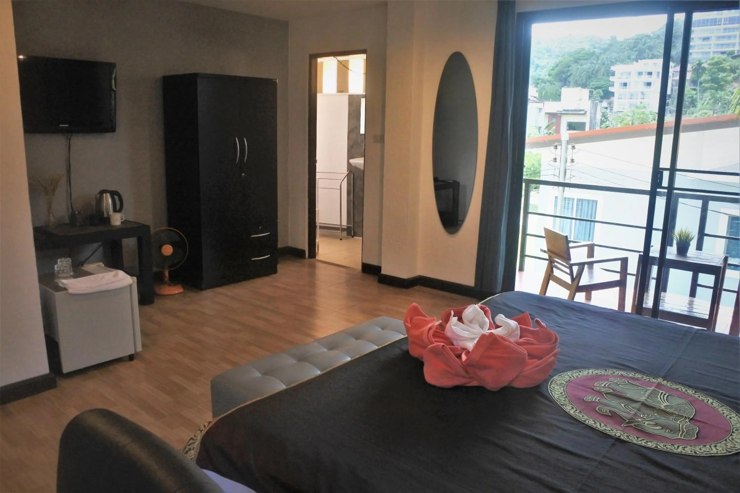 Photo of the whole room in Hi Karon Beach