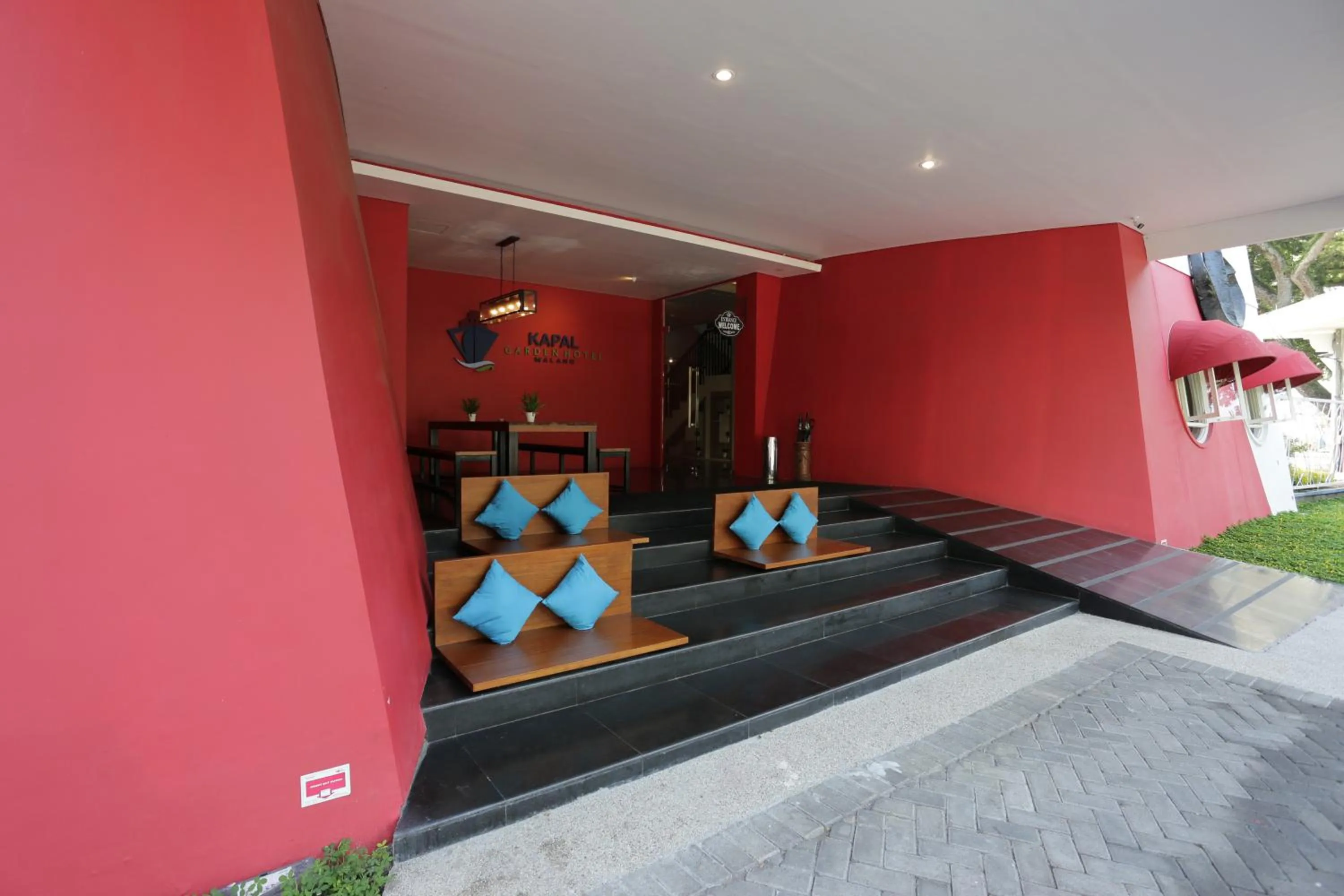 Property building in Kapal Garden Hotel at Rekreasi Sengkaling