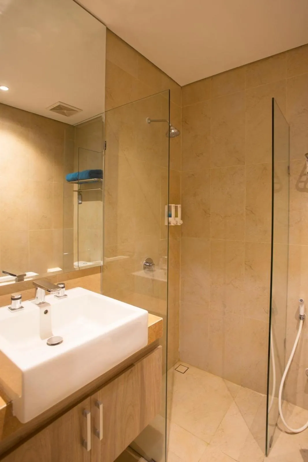 Bathroom in Kapal Garden Hotel at Rekreasi Sengkaling