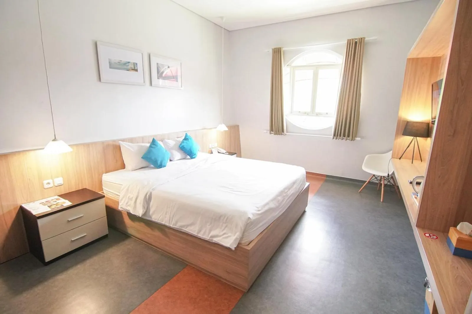 Bed in Kapal Garden Hotel at Rekreasi Sengkaling