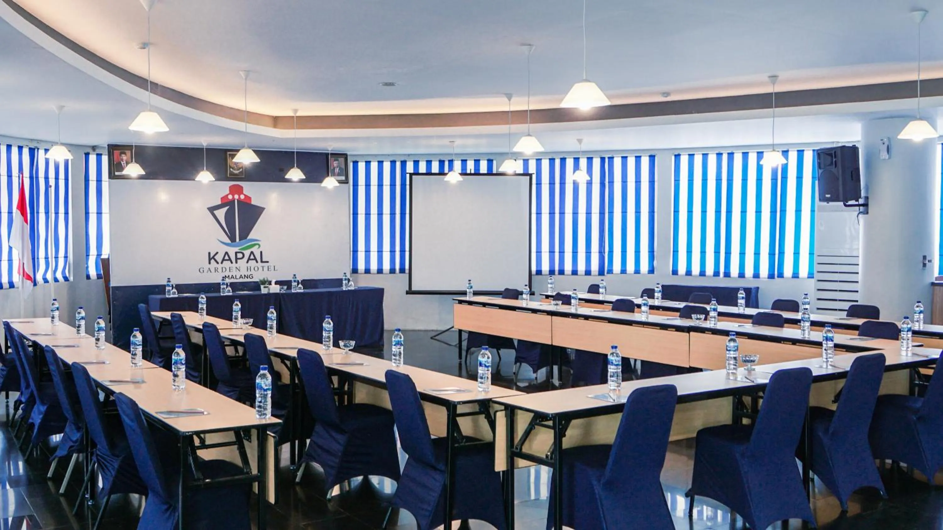 Property building in Kapal Garden Hotel at Rekreasi Sengkaling