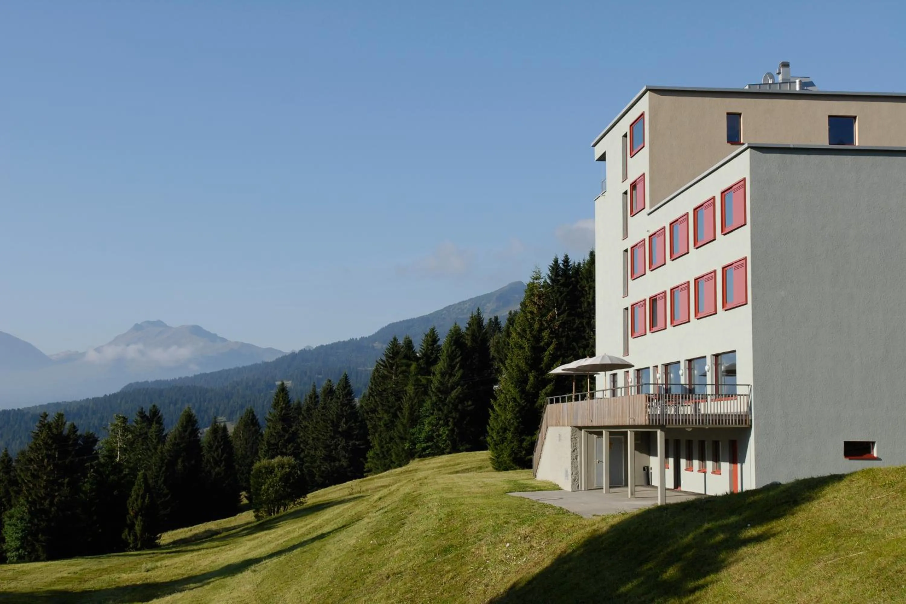 Facade/entrance in Valbella-Lenzerheide Youth Hostel