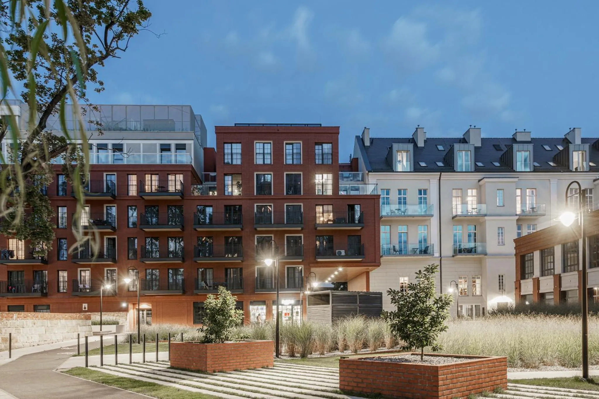 Property building in Absyntapart - Bulwar Staromiejski