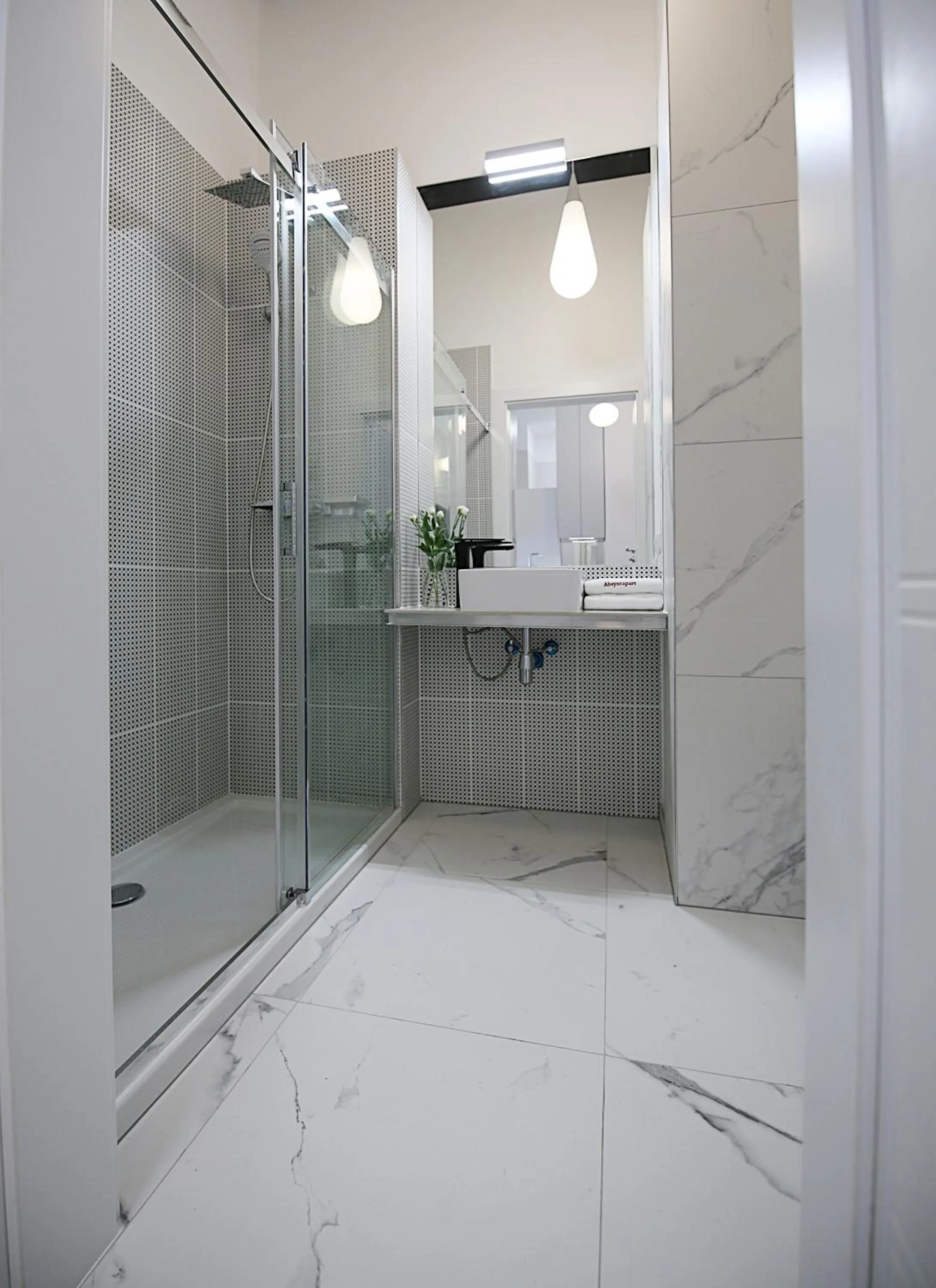 Toilet in Absyntapart - Bulwar Staromiejski