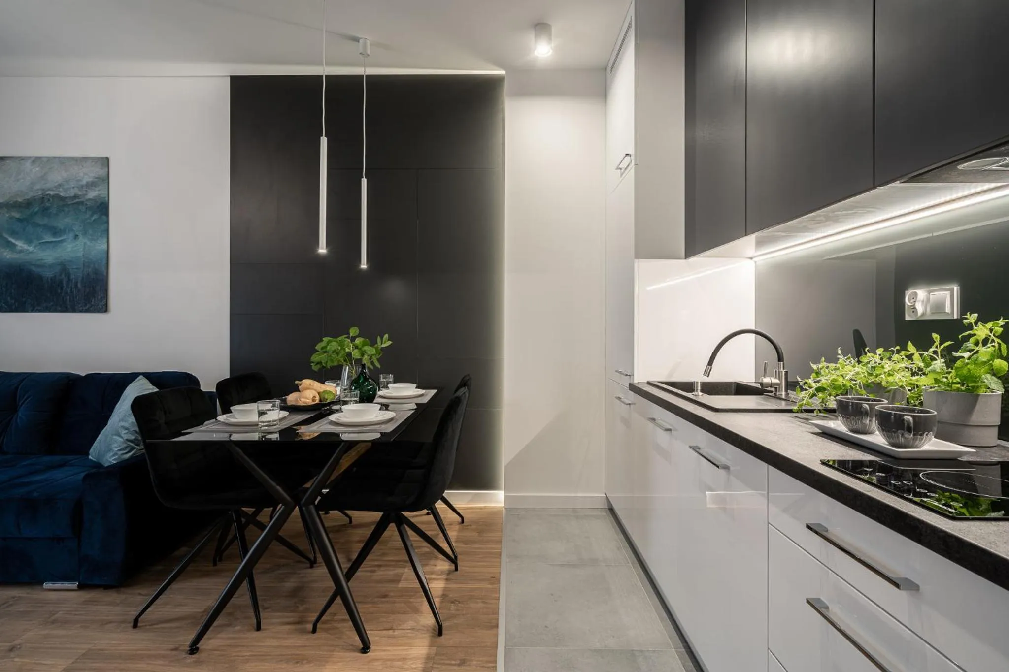 Dining area in Absyntapart - Bulwar Staromiejski