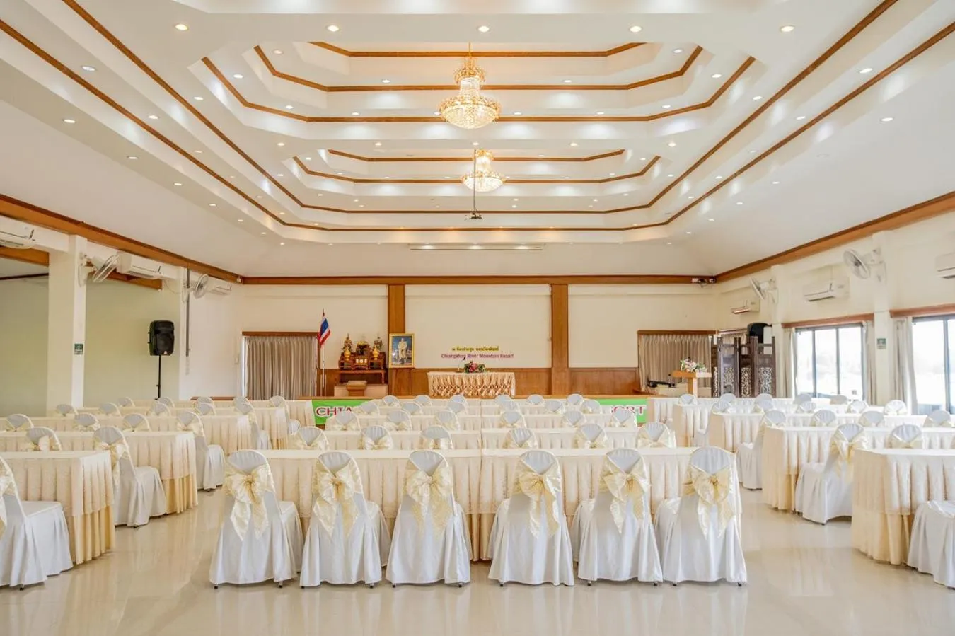 Meeting/conference room in Chiangkhan River Mountain Resort