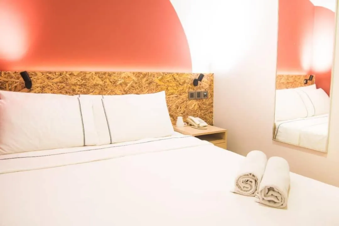 Bed in i-Hotel Kuala Lumpur