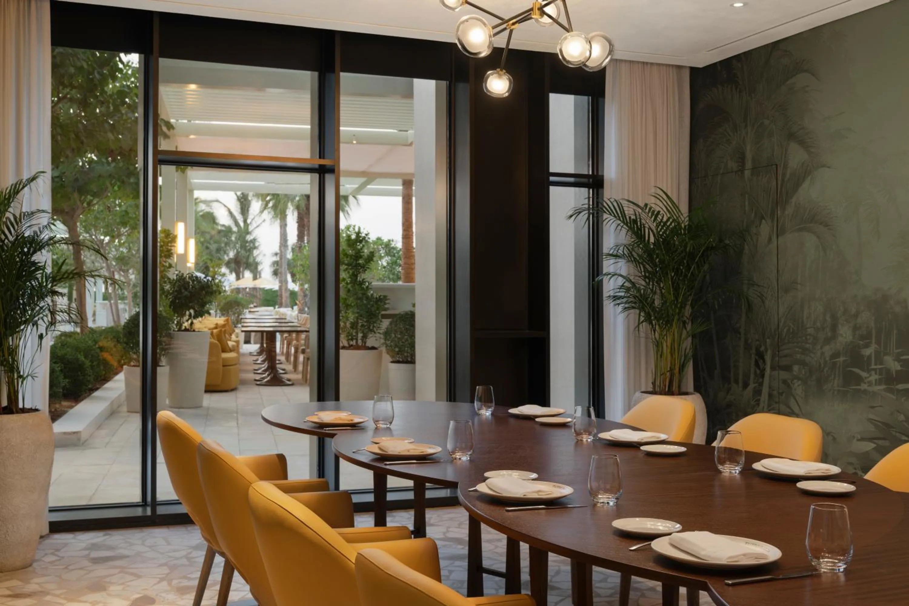 Restaurant/places to eat in Caesars Palace Dubai