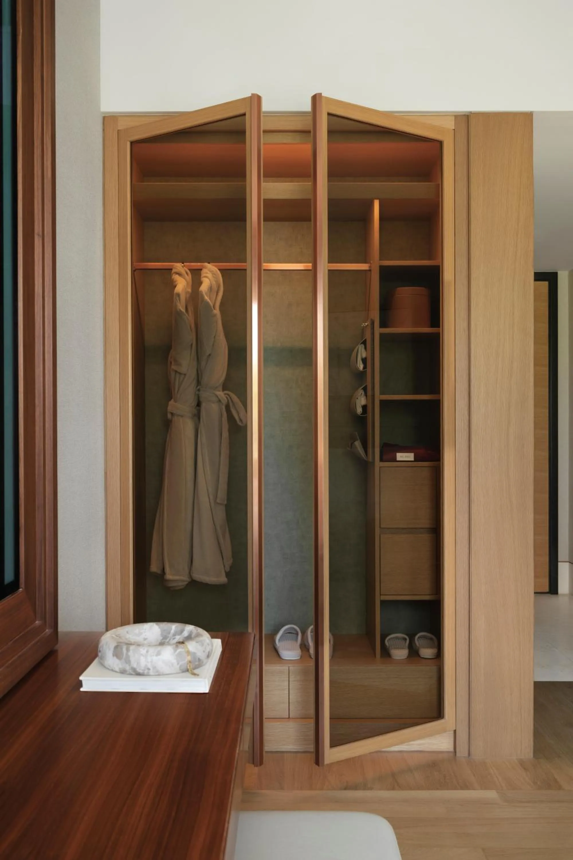 wardrobe in Caesars Palace Dubai