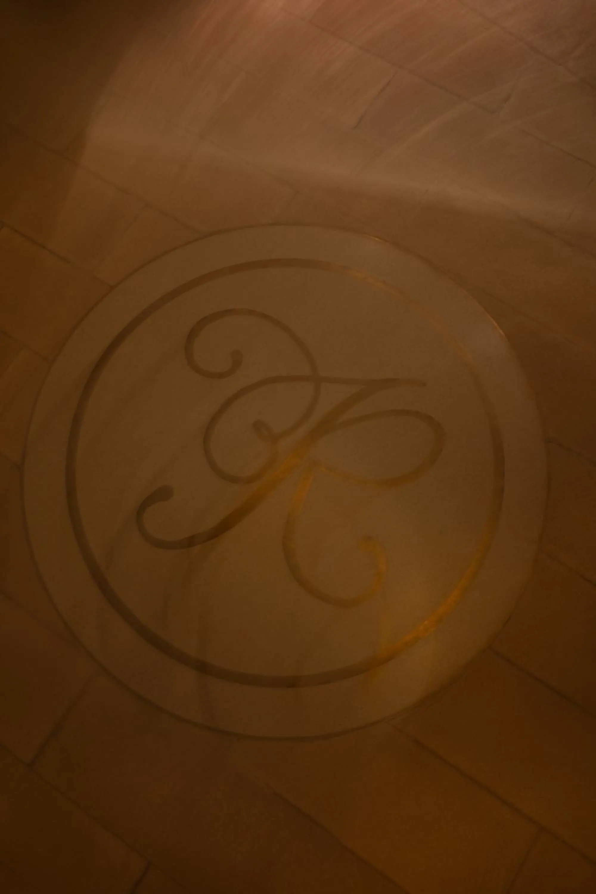 Lounge or bar in Caesars Palace Dubai