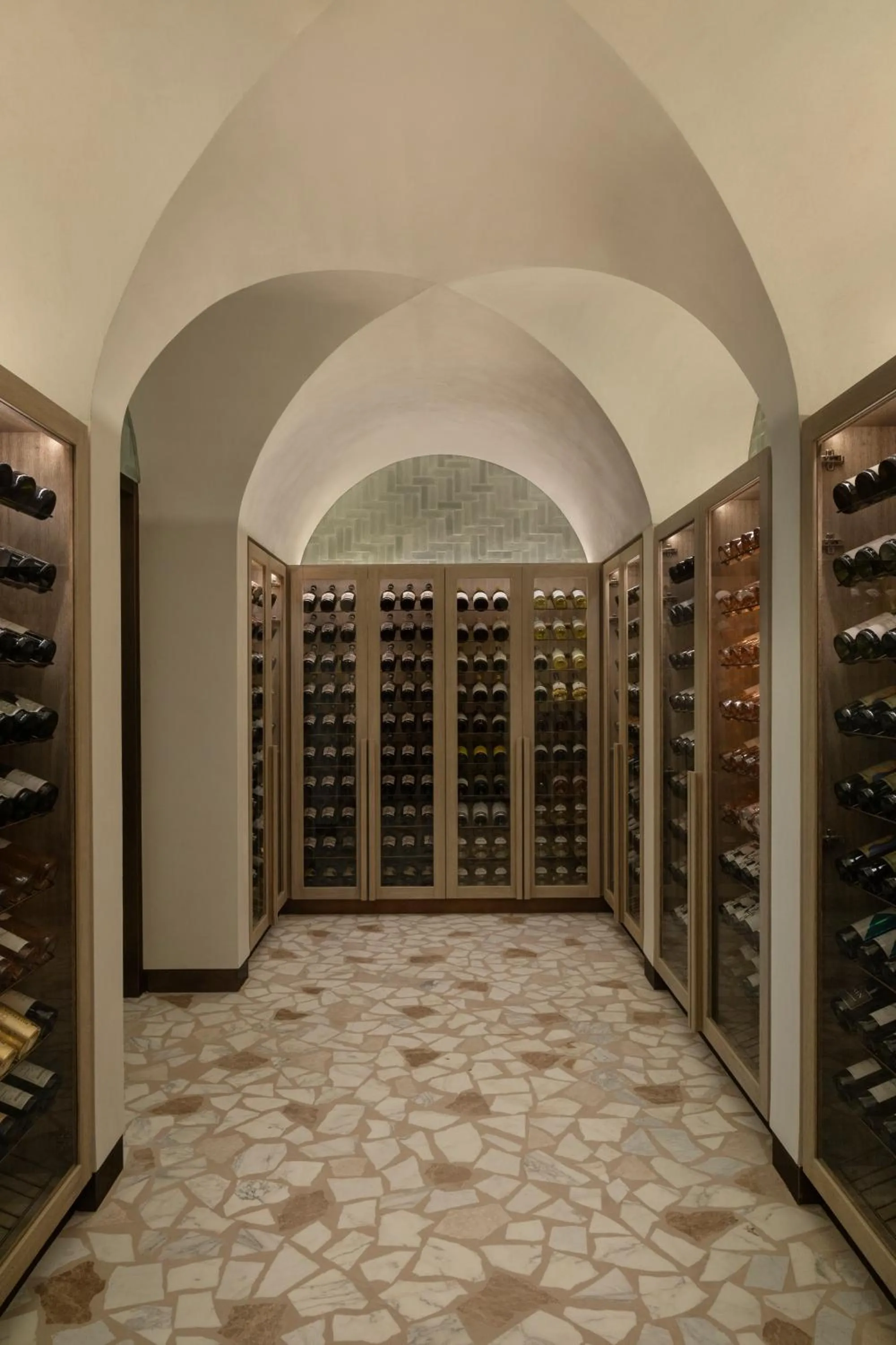 Lounge or bar in Caesars Palace Dubai