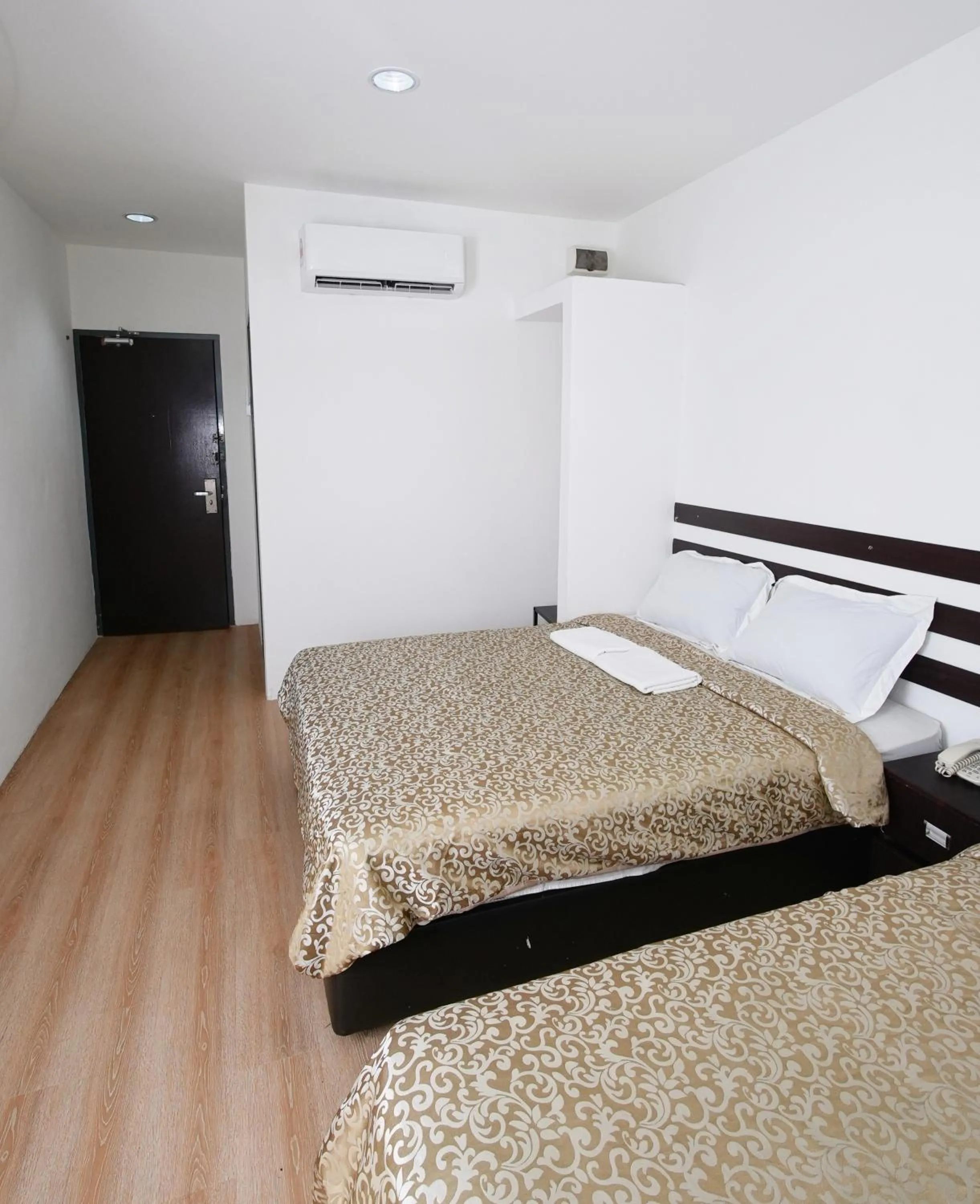 Bed in Grand Inn Hotel - Macalister Road