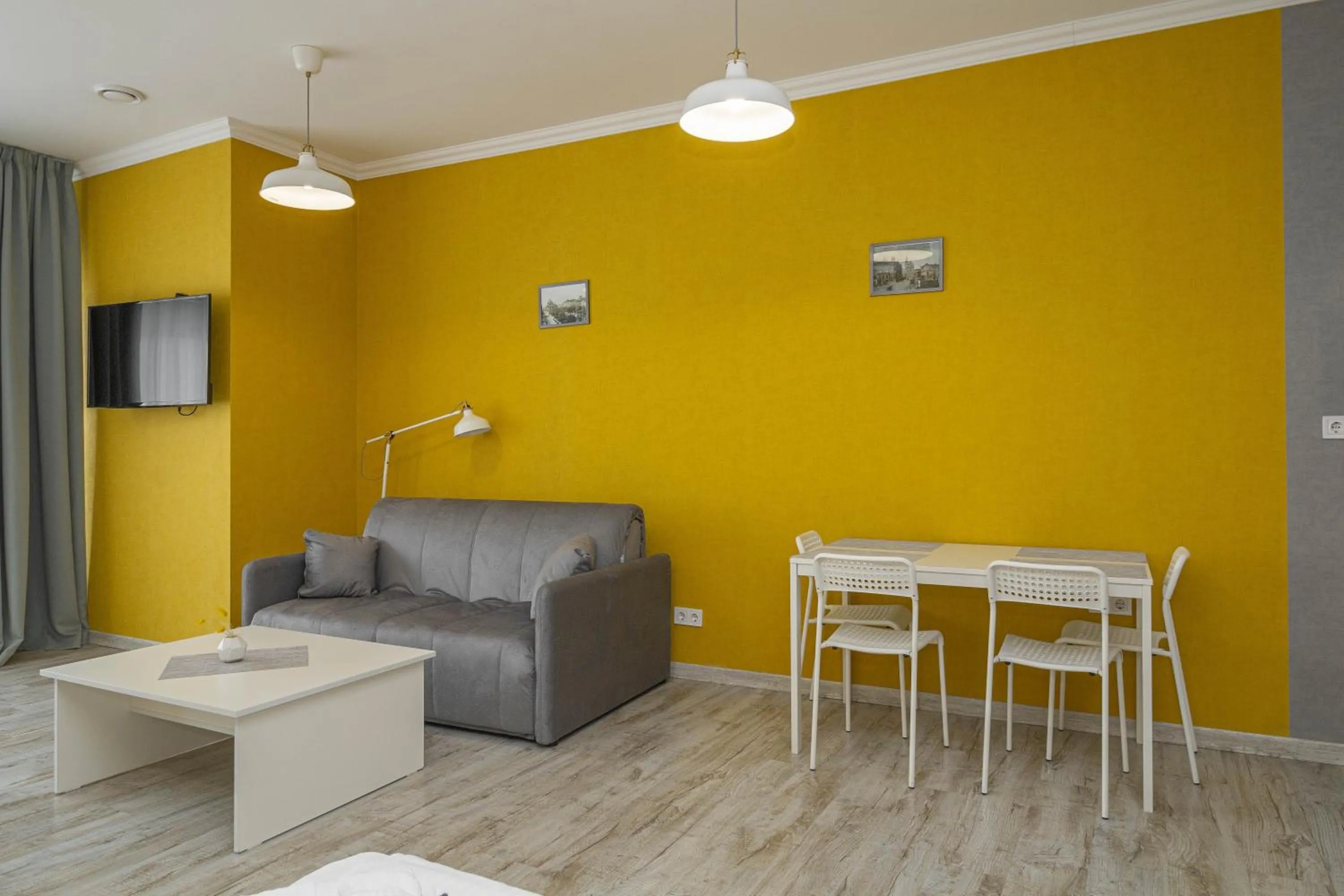 TV and multimedia in Opera Passage Hotel & Apartments