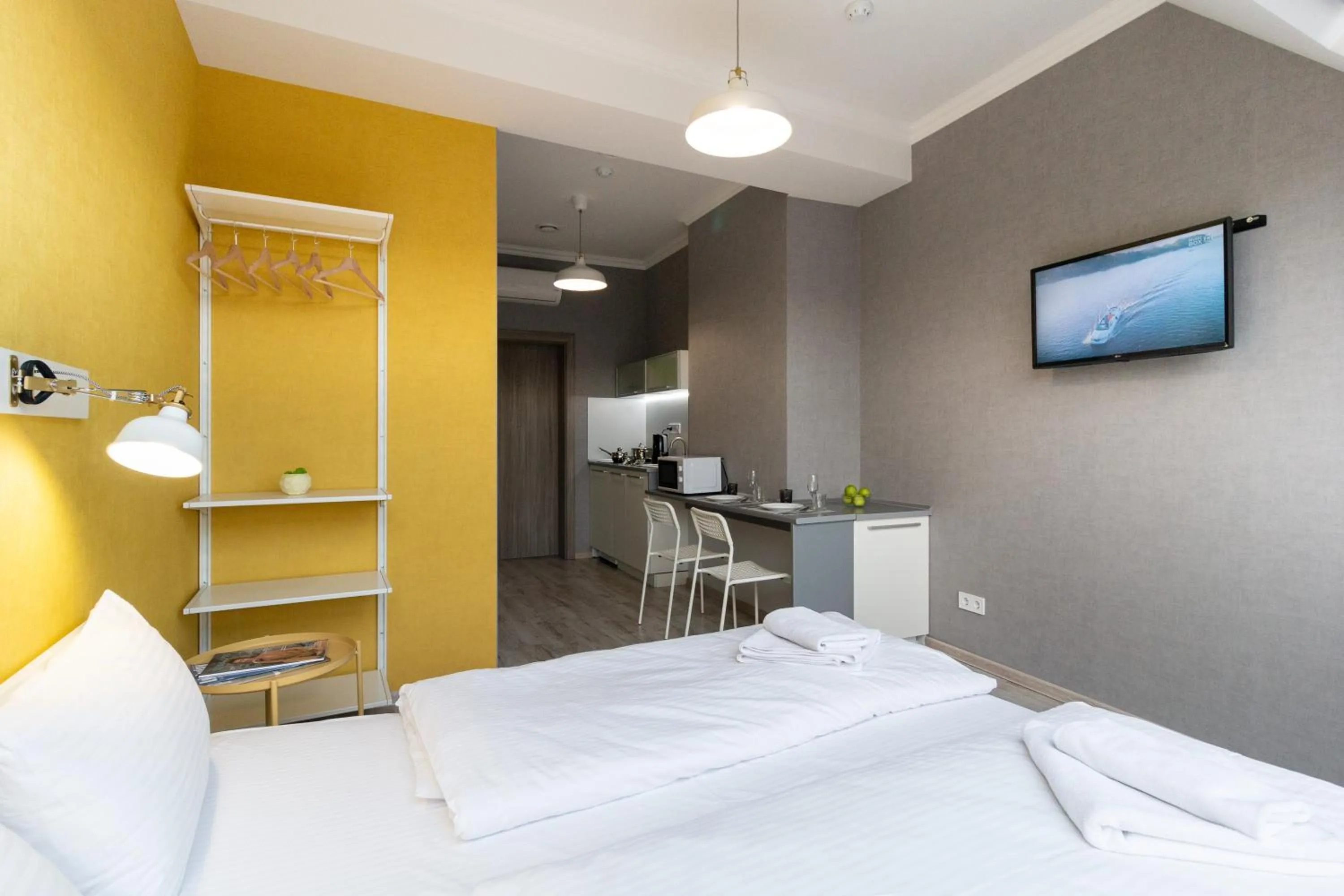 Bed in Opera Passage Hotel & Apartments