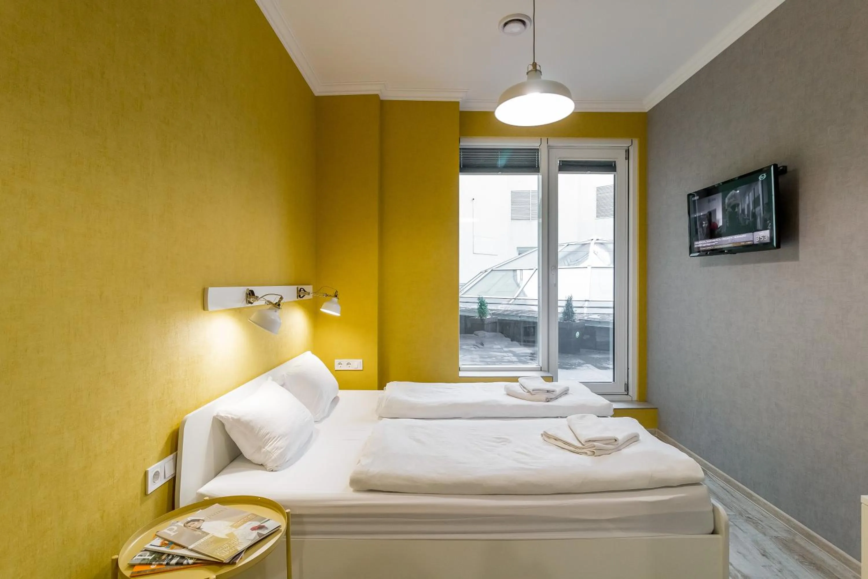 Bed in Opera Passage Hotel & Apartments