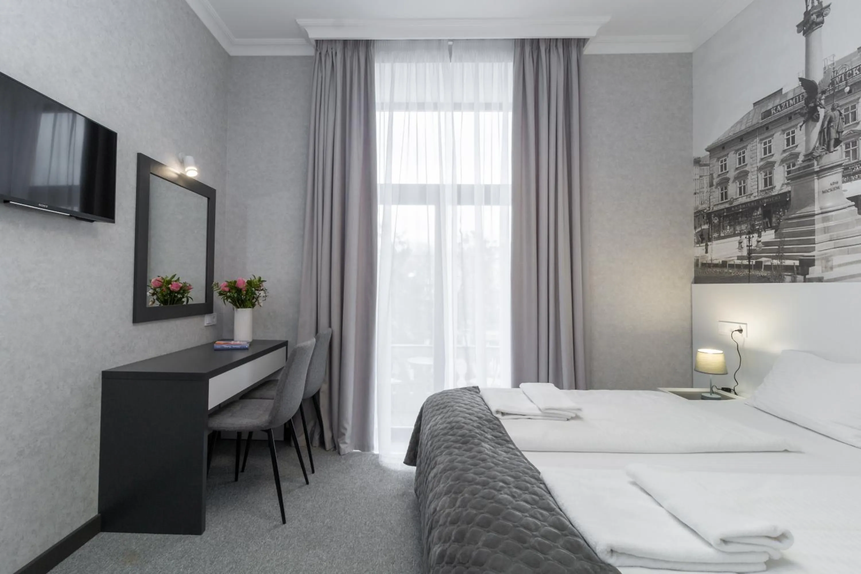 Photo of the whole room, Bed in Opera Passage Hotel & Apartments