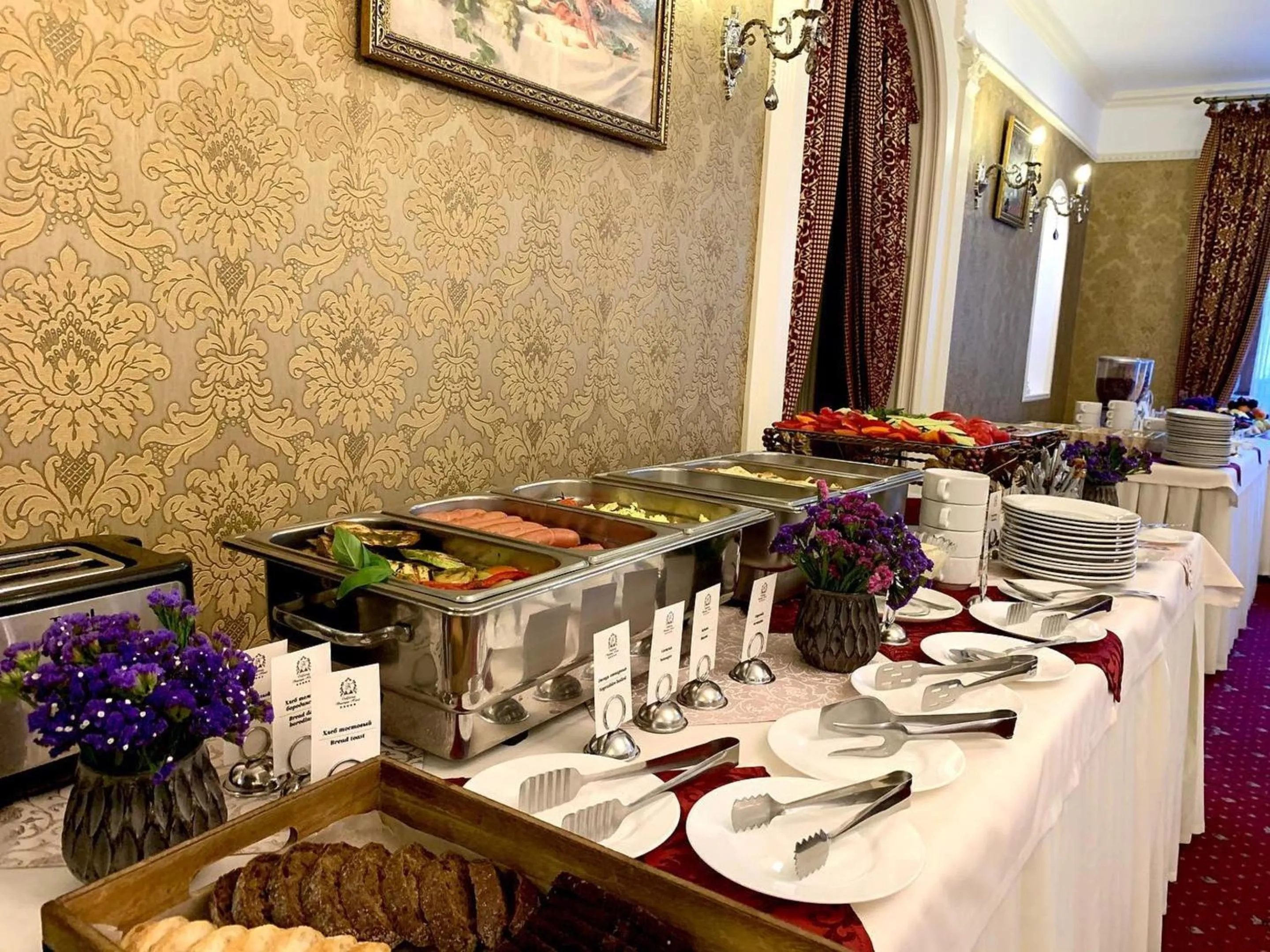 Breakfast in Boutique Hotel California