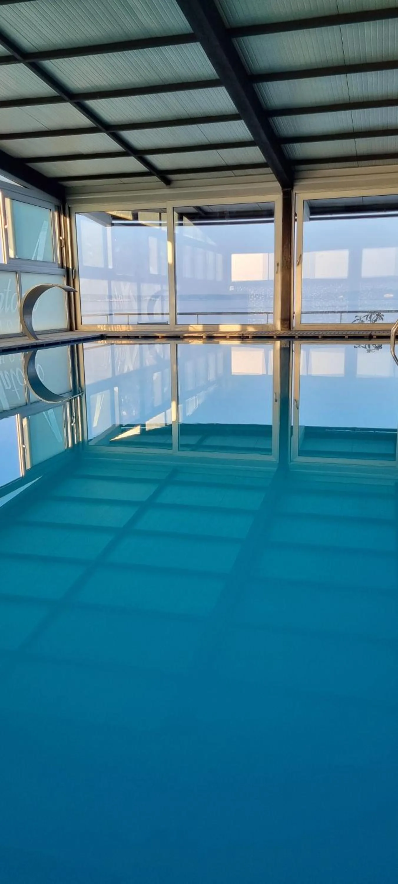 Swimming pool in Hotel Jona