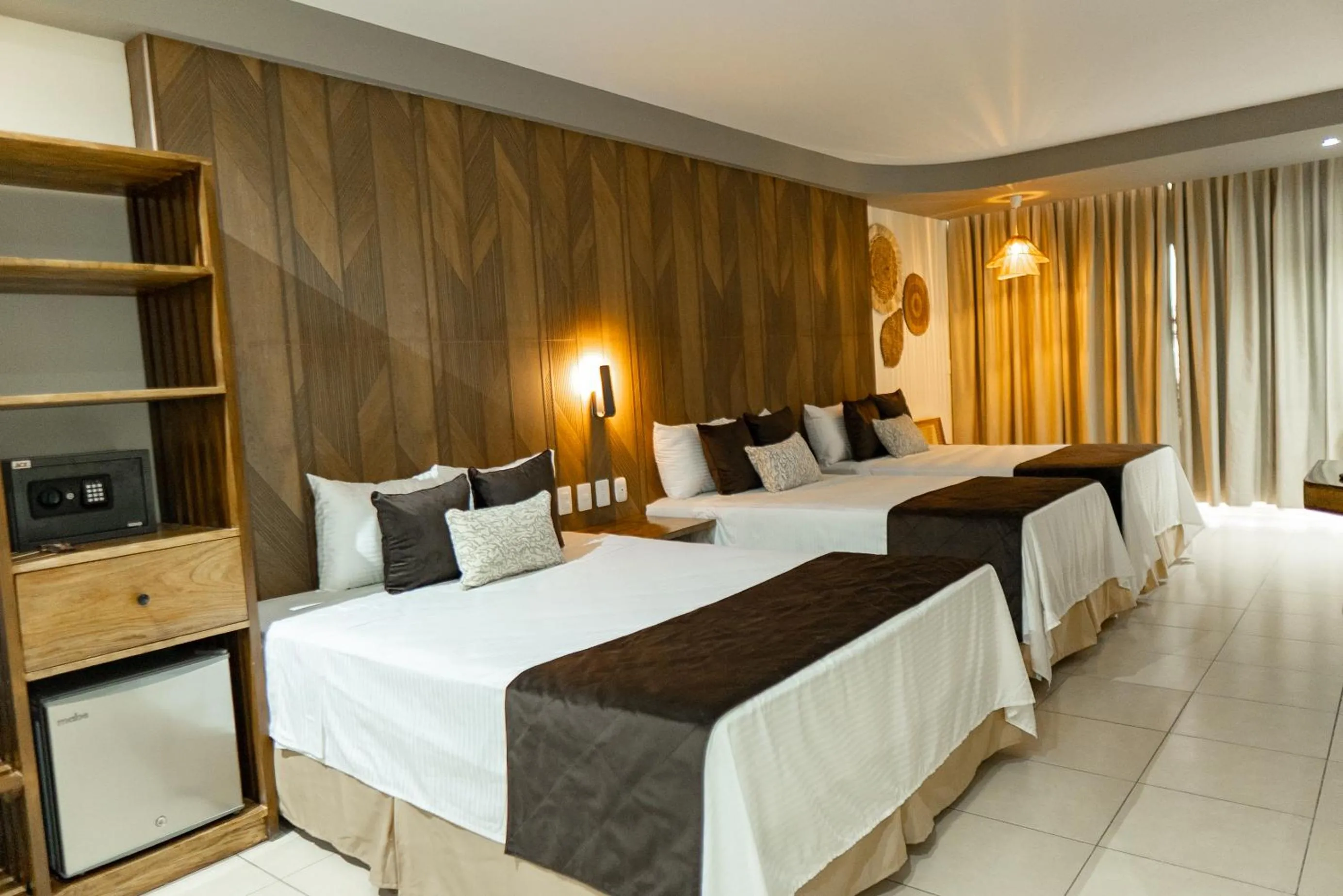 Mar & Sol, Hotel y resturante