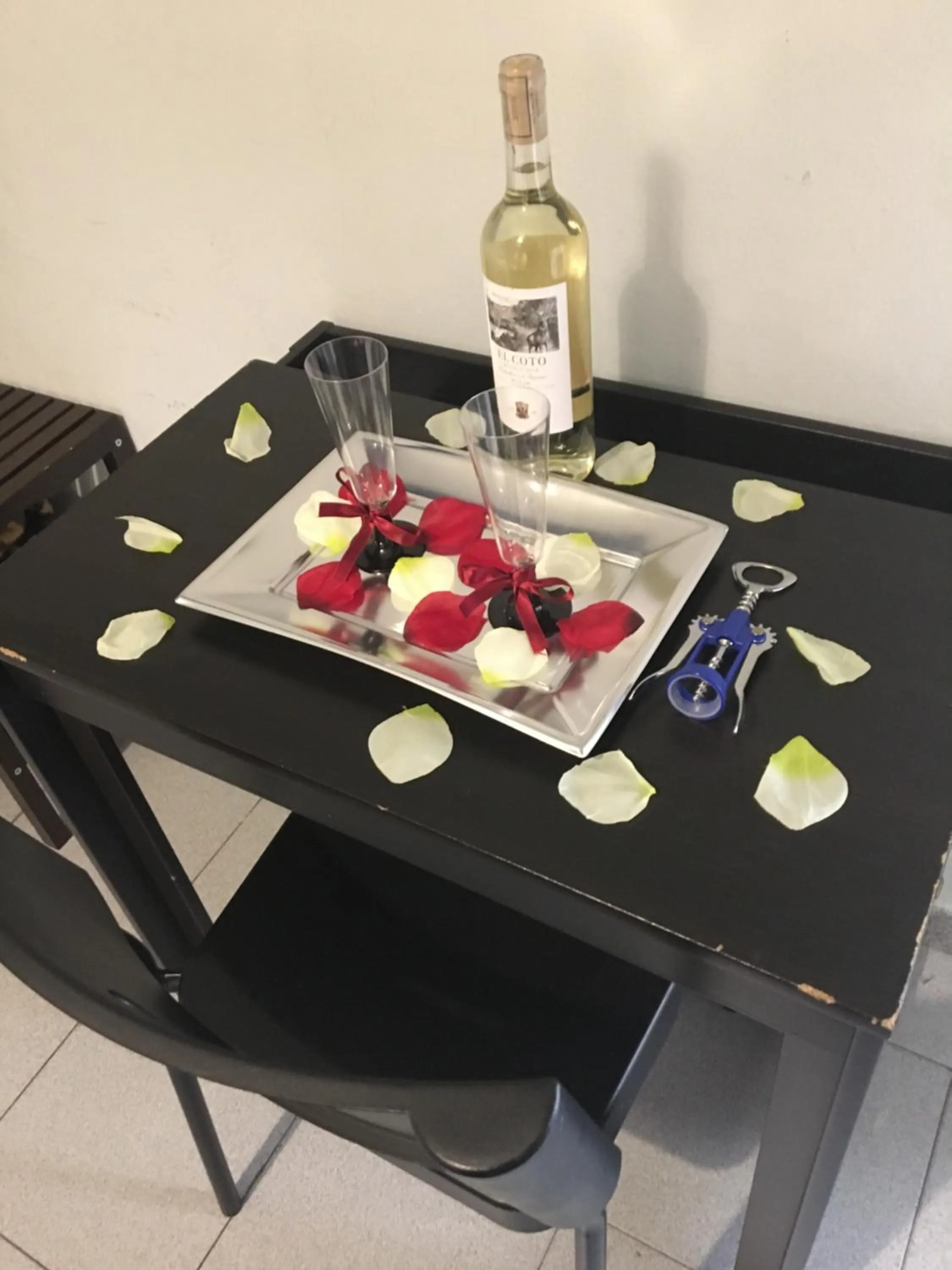 Decorative detail in Hostal Elkano