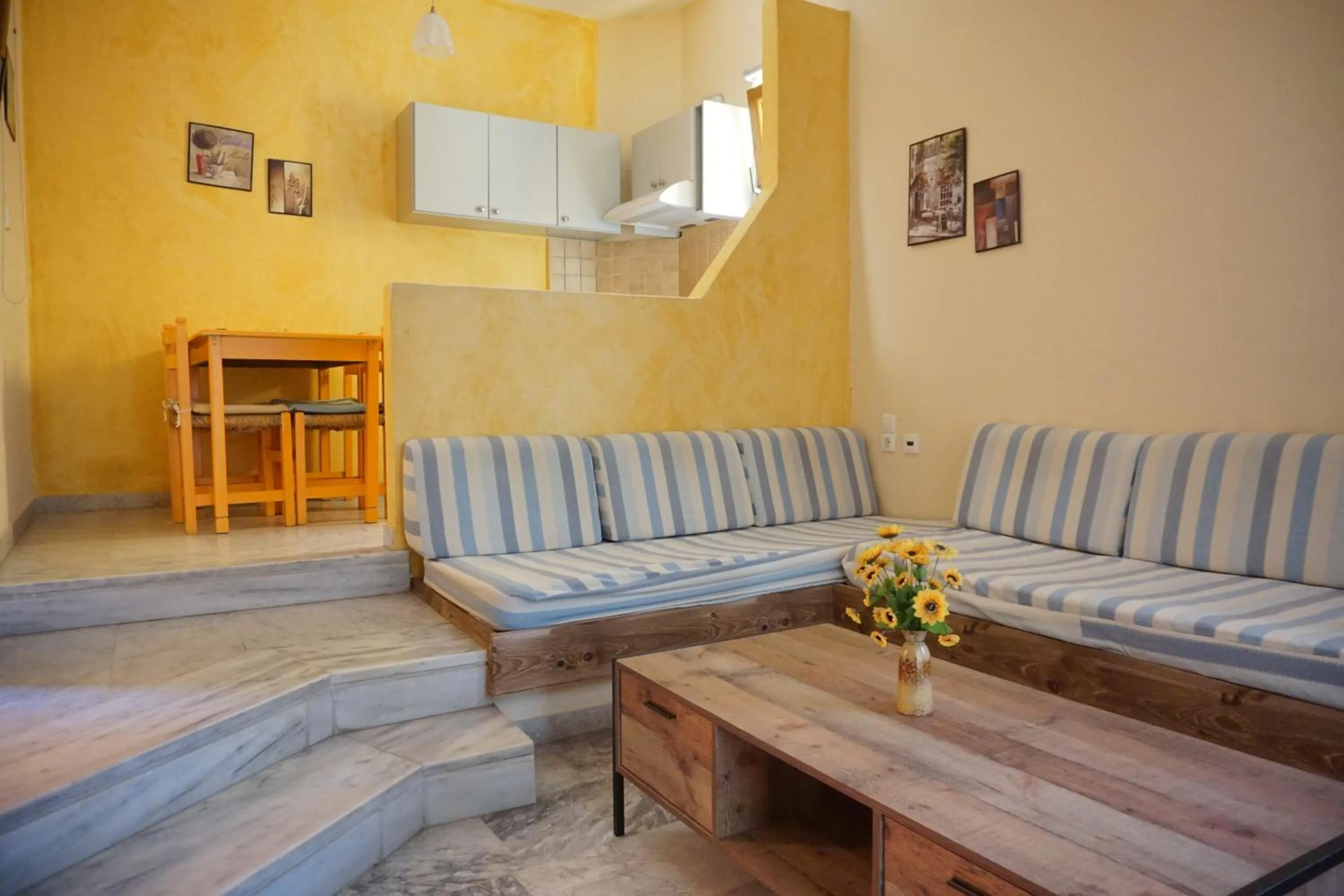 Seating area in Katerini Apartments Hotel