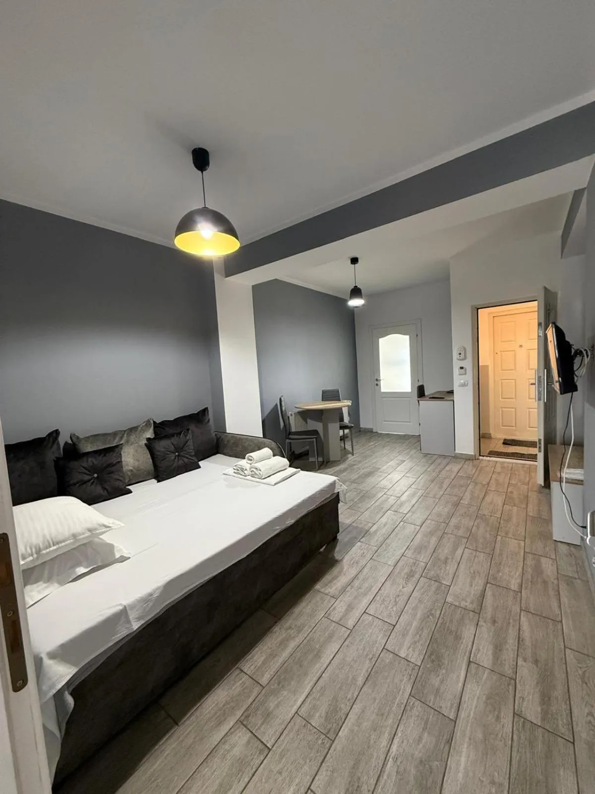 Bed in Ave Hotel Victoriei