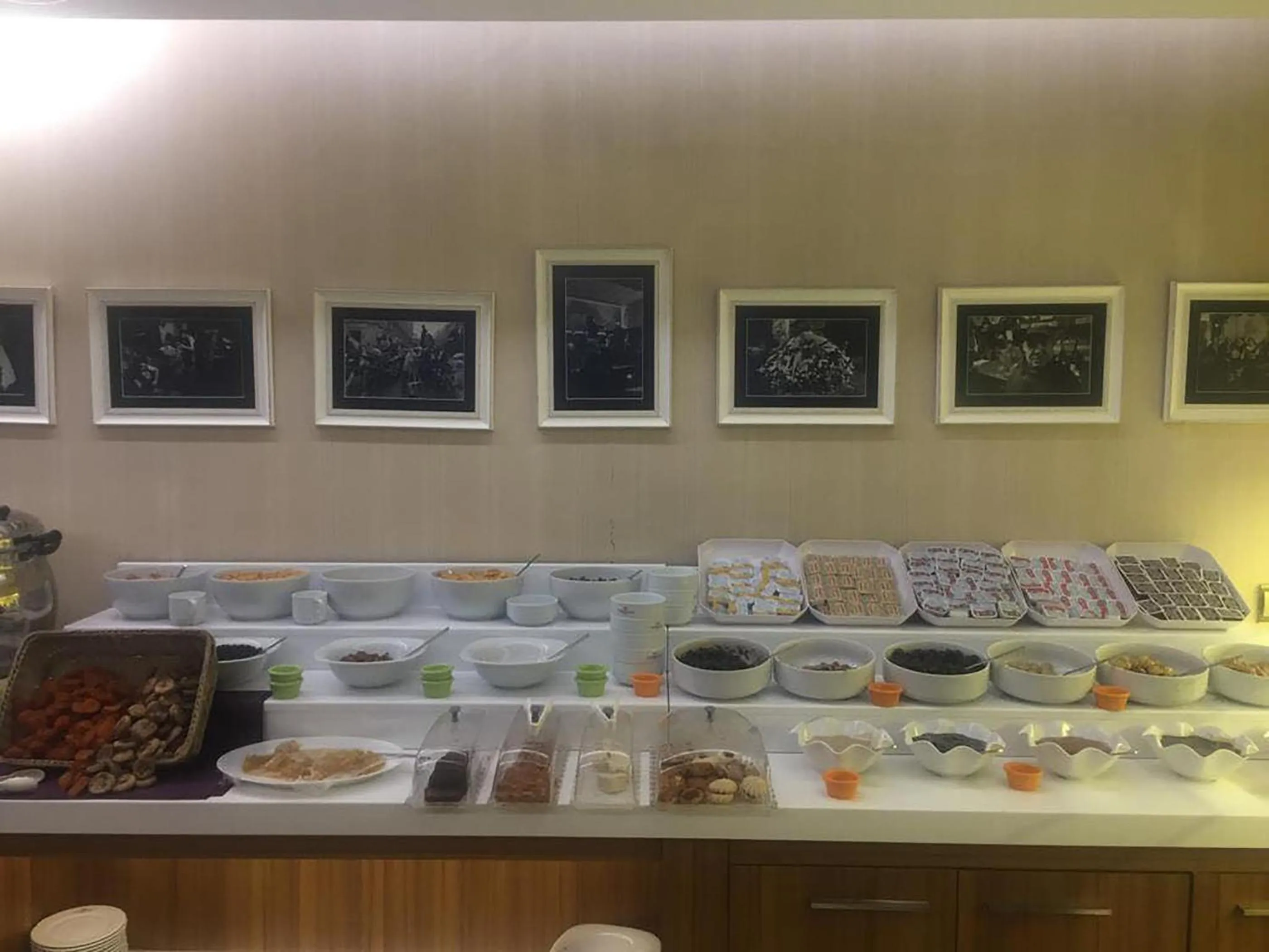 Buffet breakfast in Imamoglu Pasa Butik Hotel