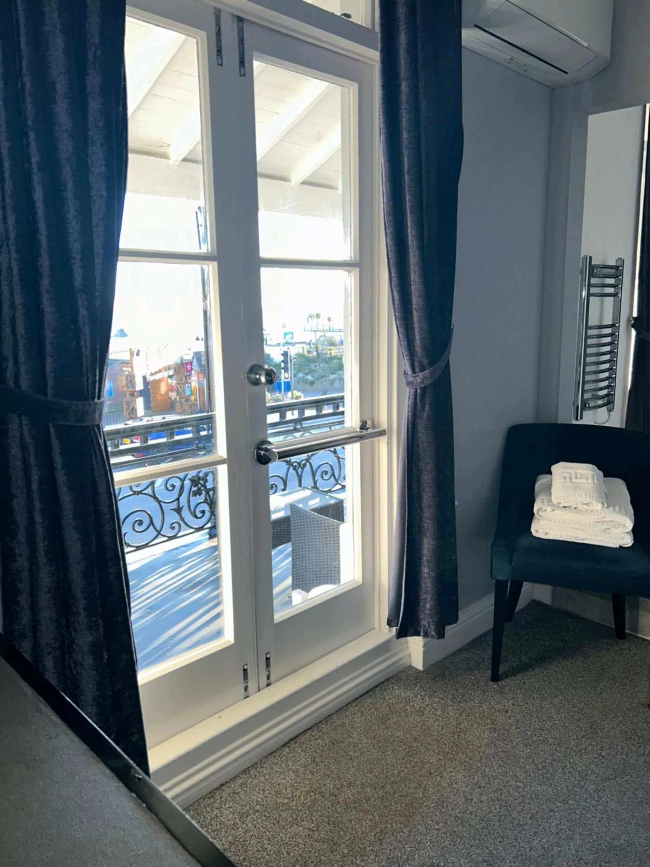 Bed in The Royal Hotel - Clacton On Sea