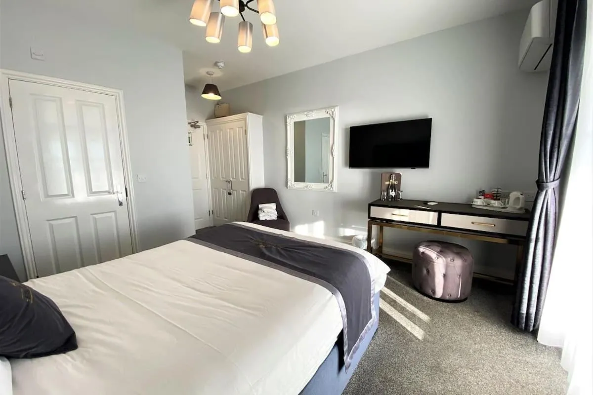 Bed in The Royal Hotel - Clacton On Sea