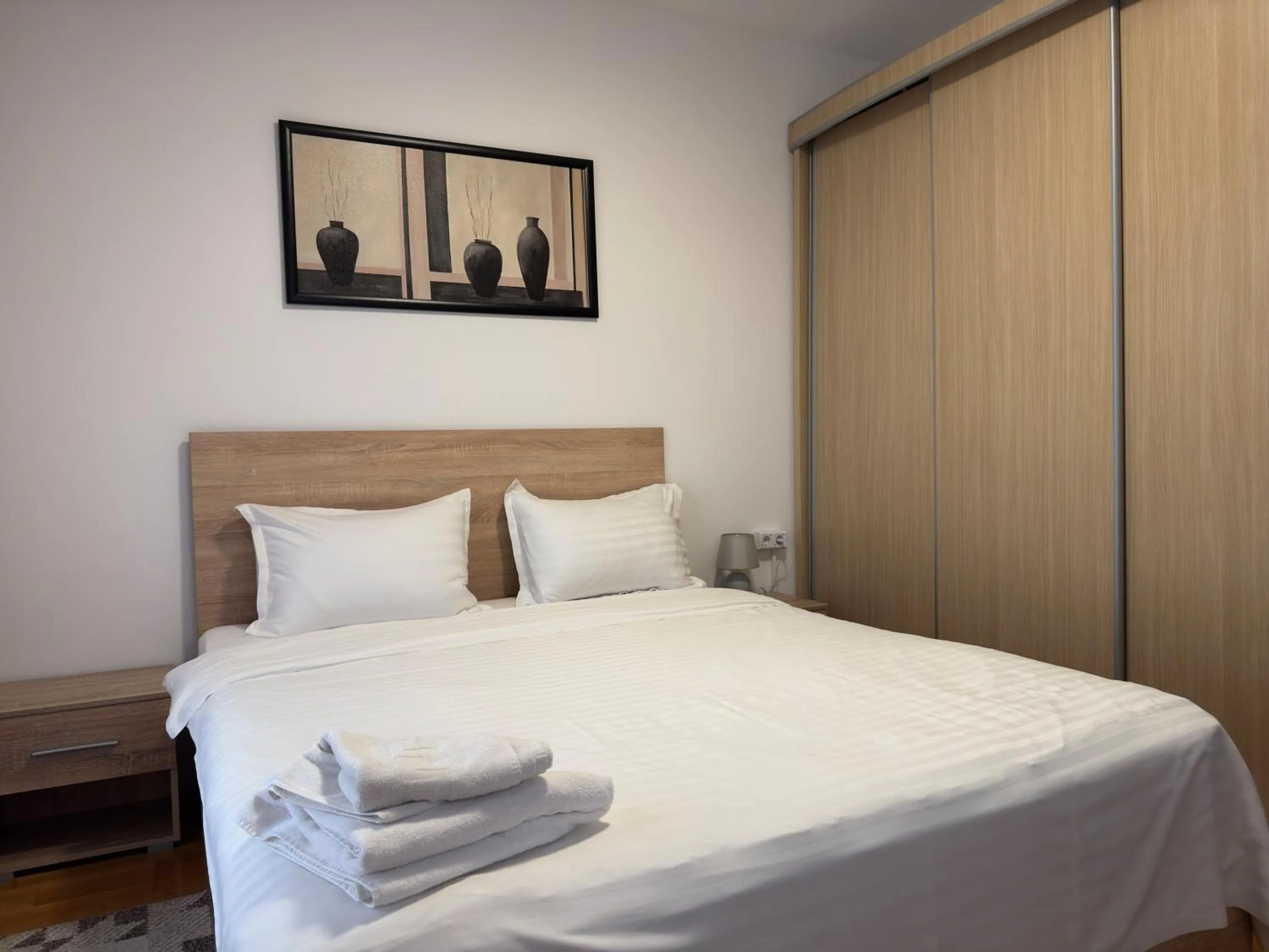 Bedroom, Bed in Monte Carlo Palace Suites