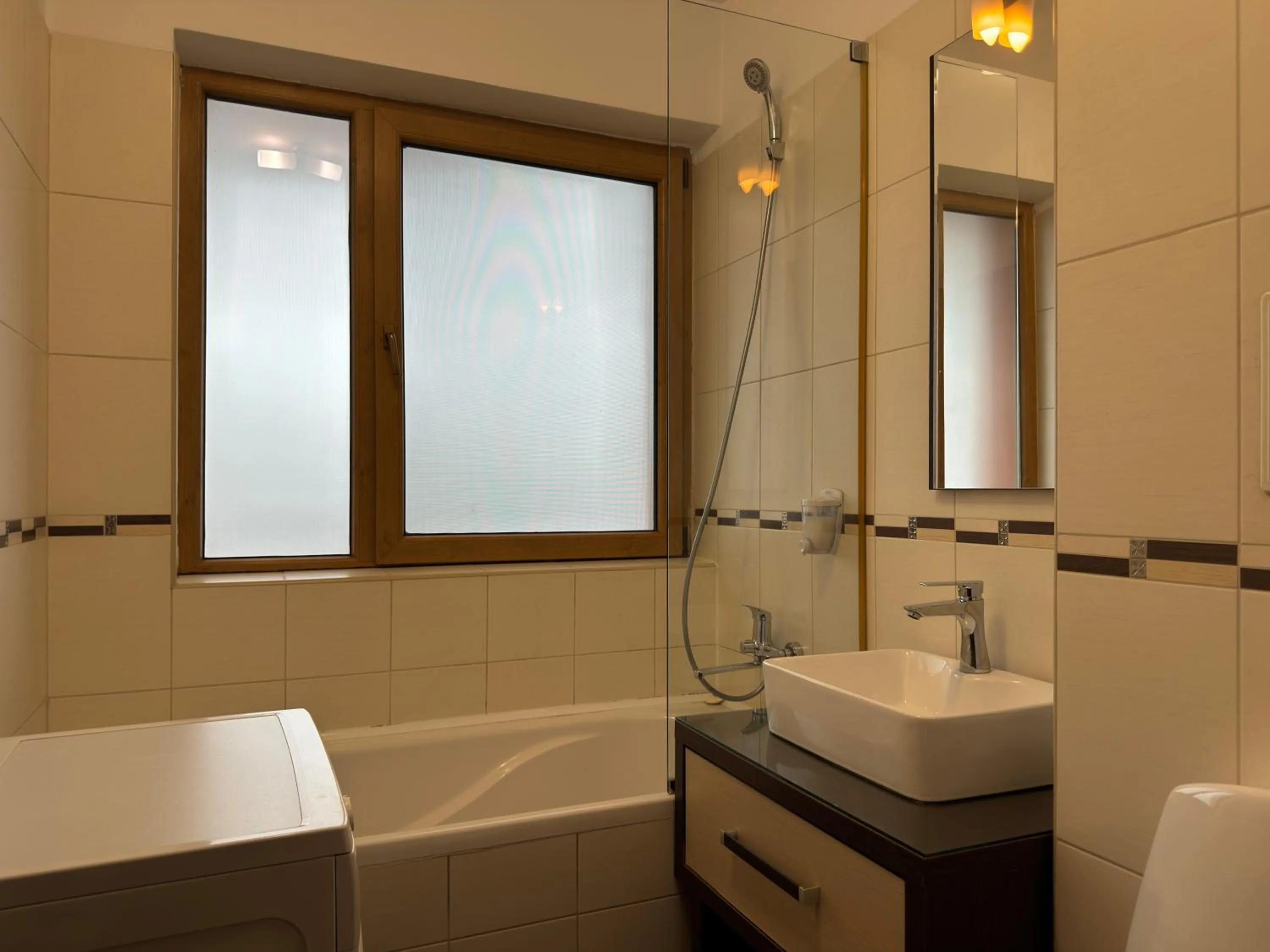 Bathroom in Monte Carlo Palace Suites