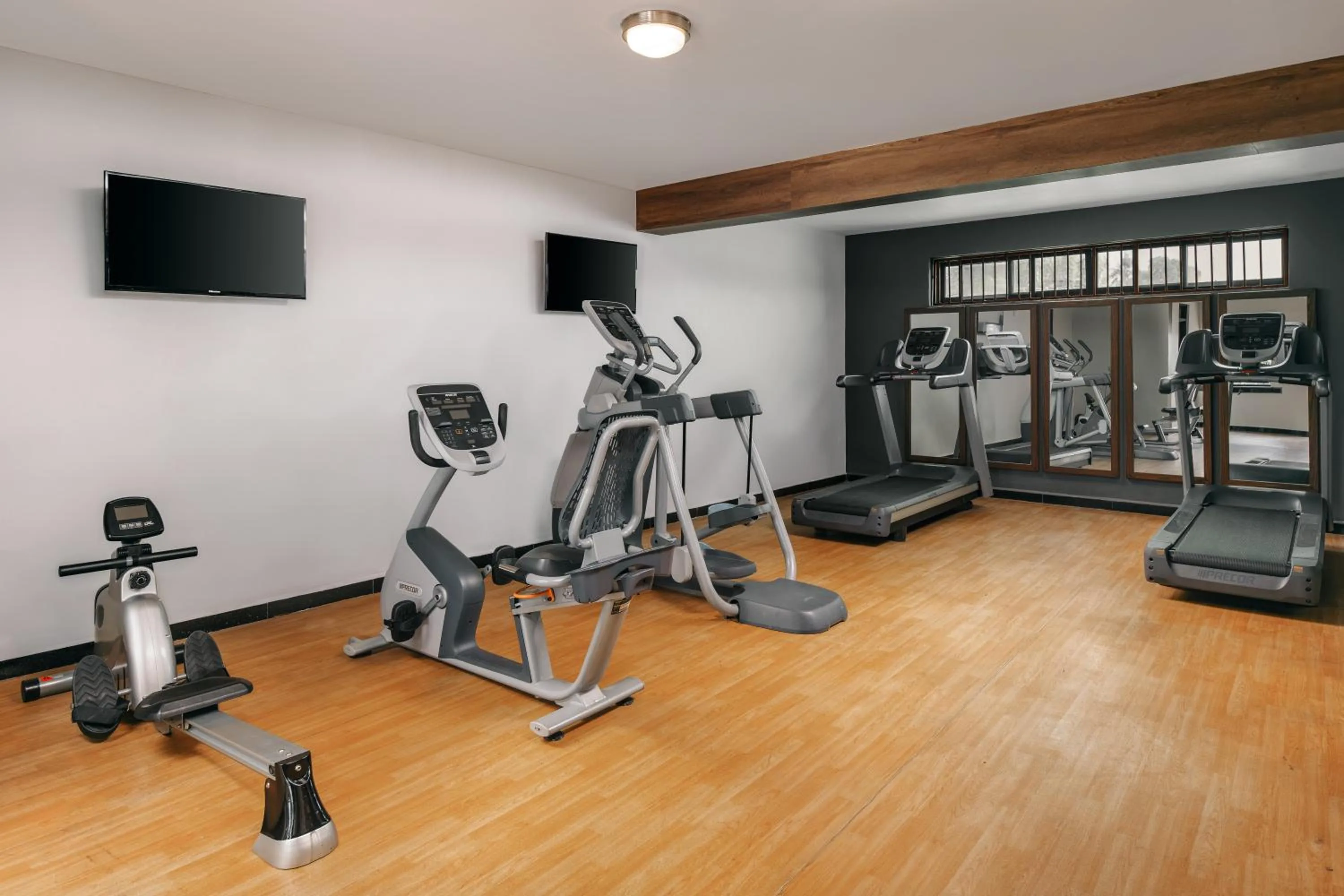 Fitness centre/facilities in Delta Hotels by Marriott Dar es Salaam