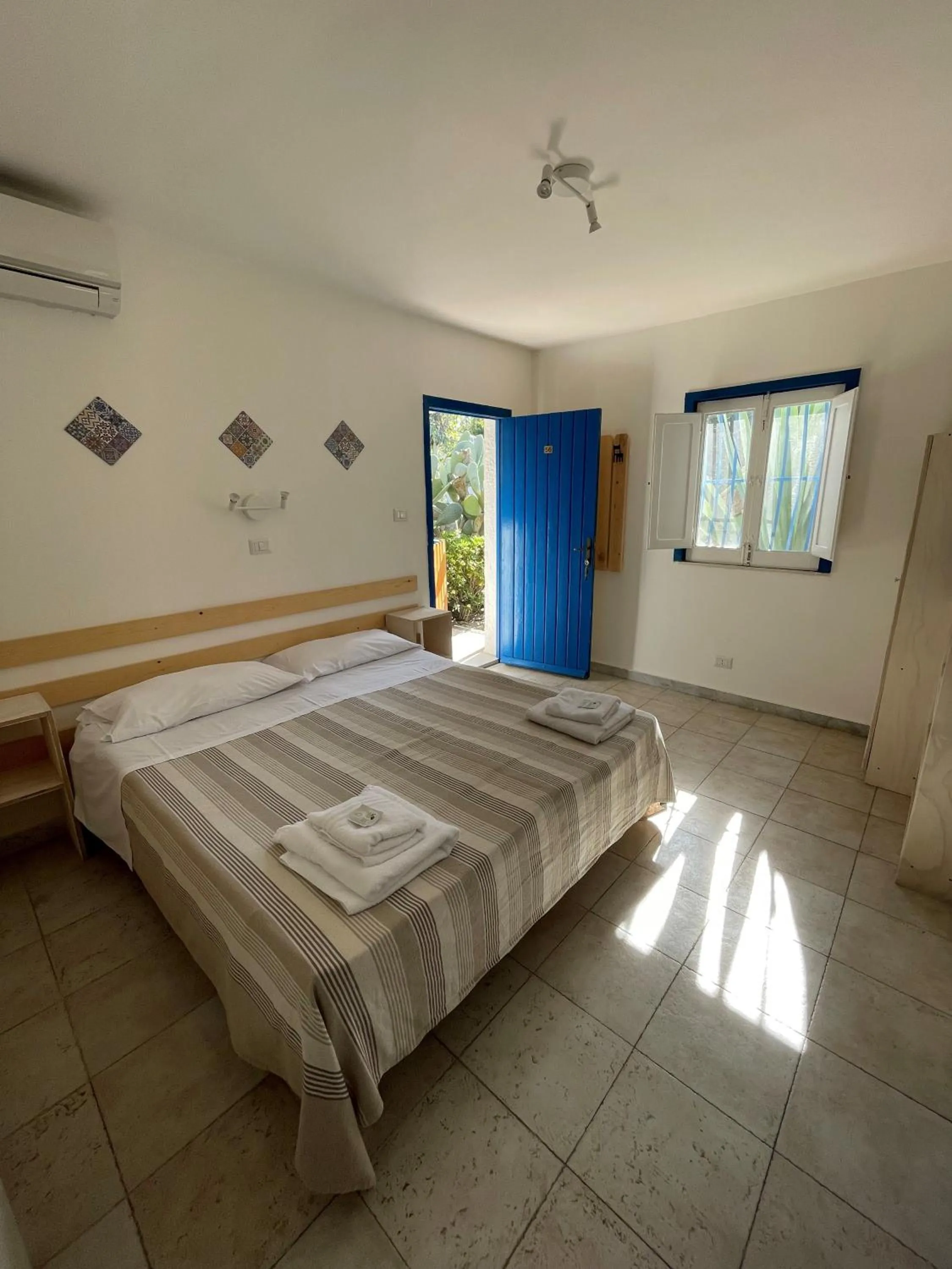 Bed in Villaggio Turistico Europeo