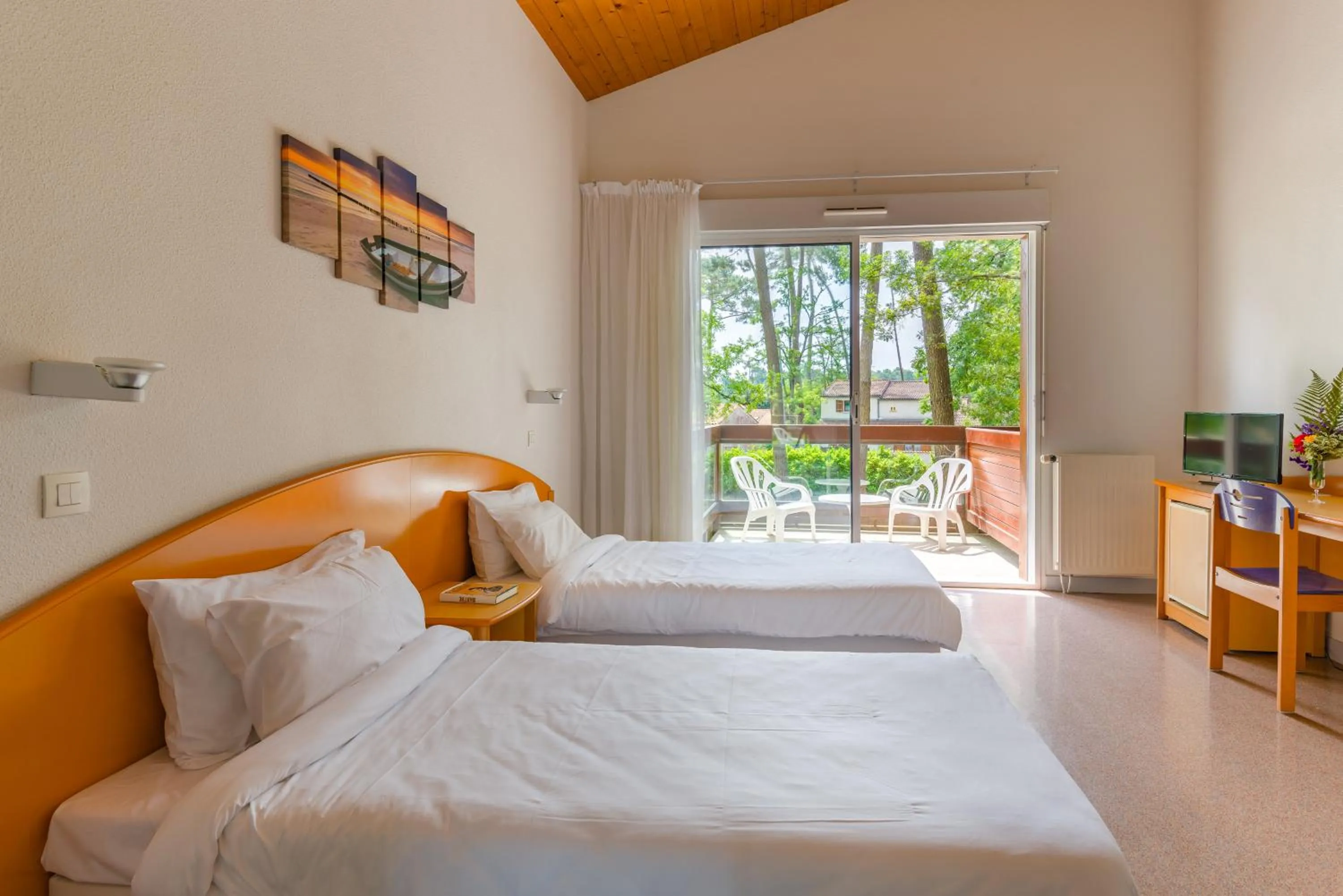 Bed in Azureva Ronce les Bains