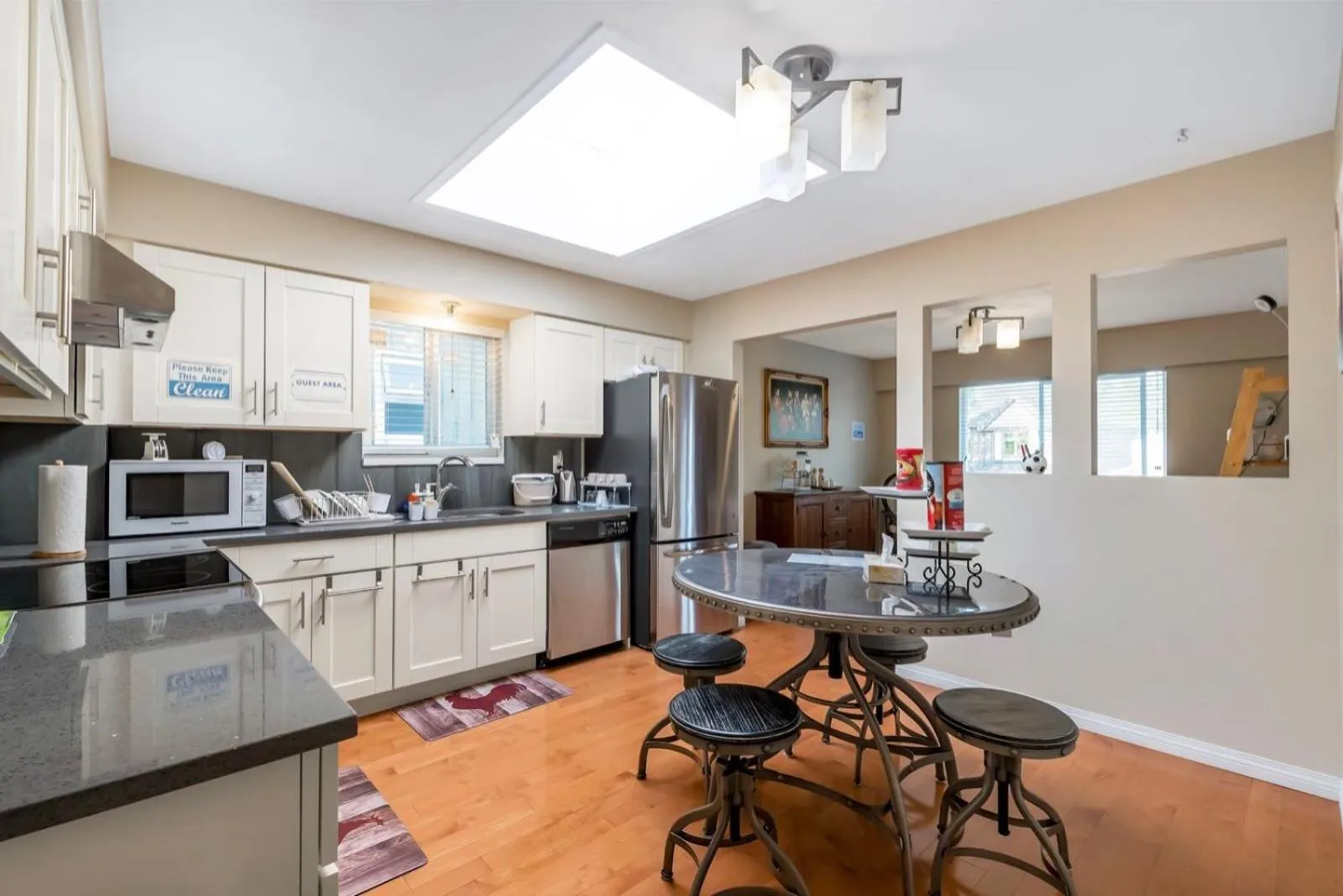 Kitchen or kitchenette in Orchid House near Vancouver YVR Airport