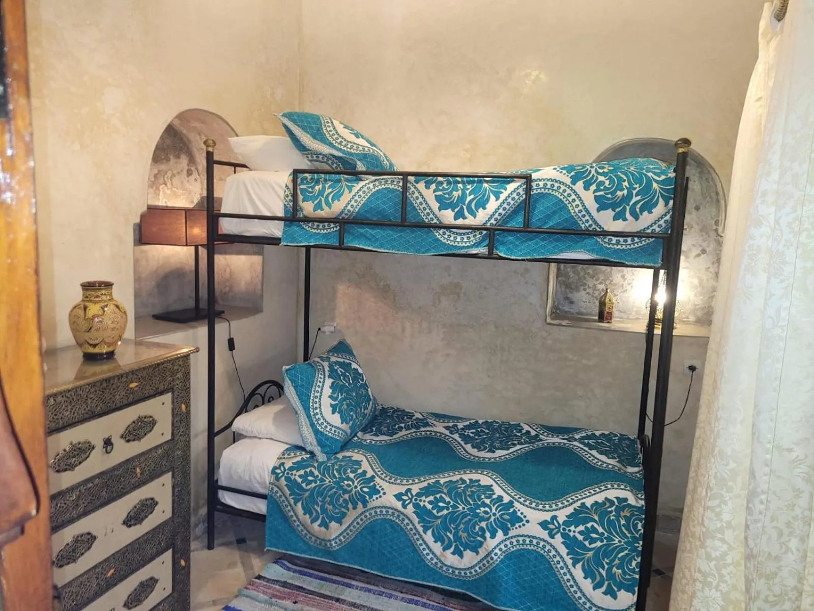 Photo of the whole room, Bed in Riad Bayti