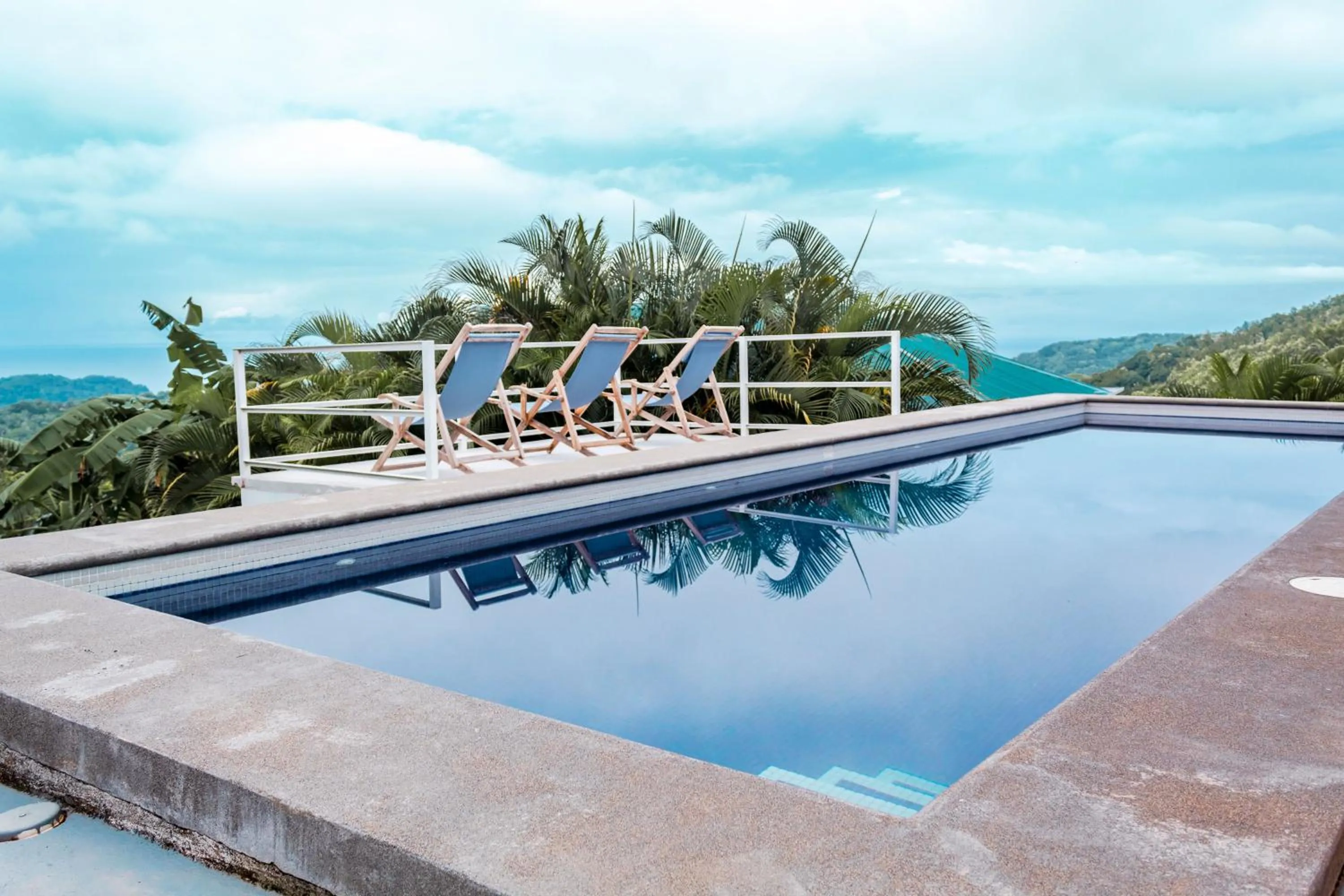 Swimming pool in Lodge Las Estrellas de Samara - Ocean View
