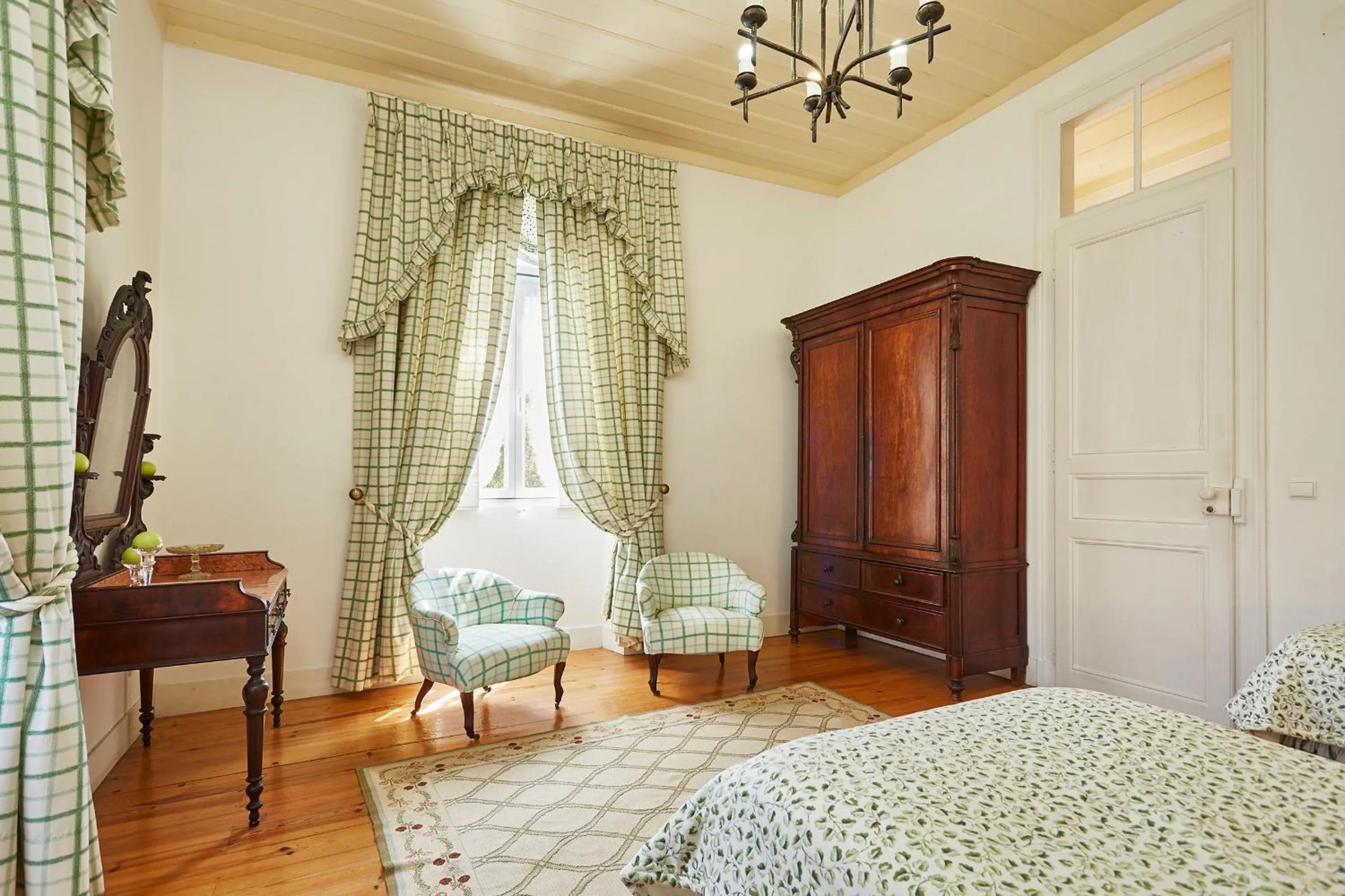 Bedroom, Bed in Casa D Obidos