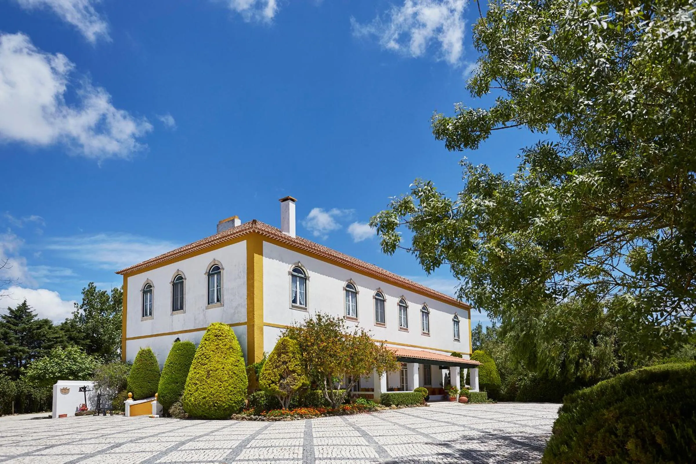 Property building in Casa D Obidos