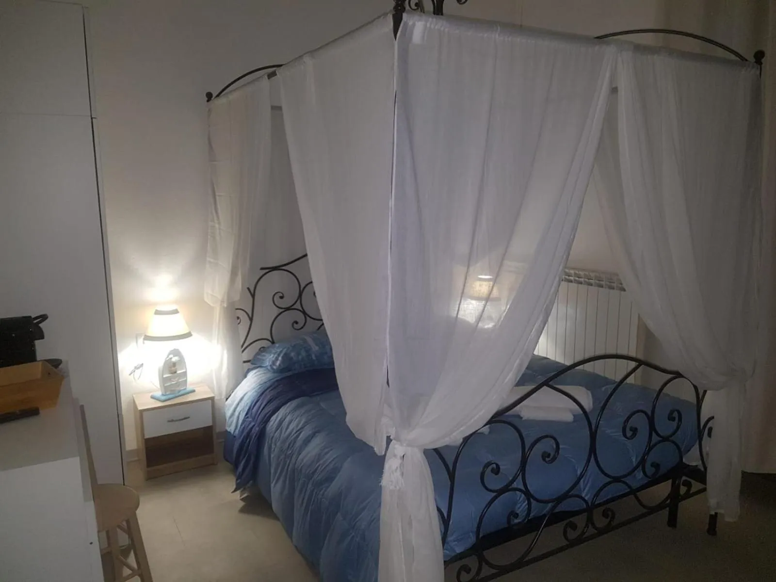 Photo of the whole room, Bed in Bed Rho Stazione - Fiera