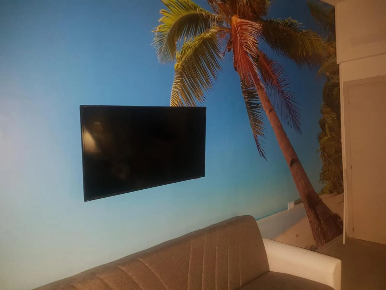 Decorative detail in Bed Rho Stazione - Fiera