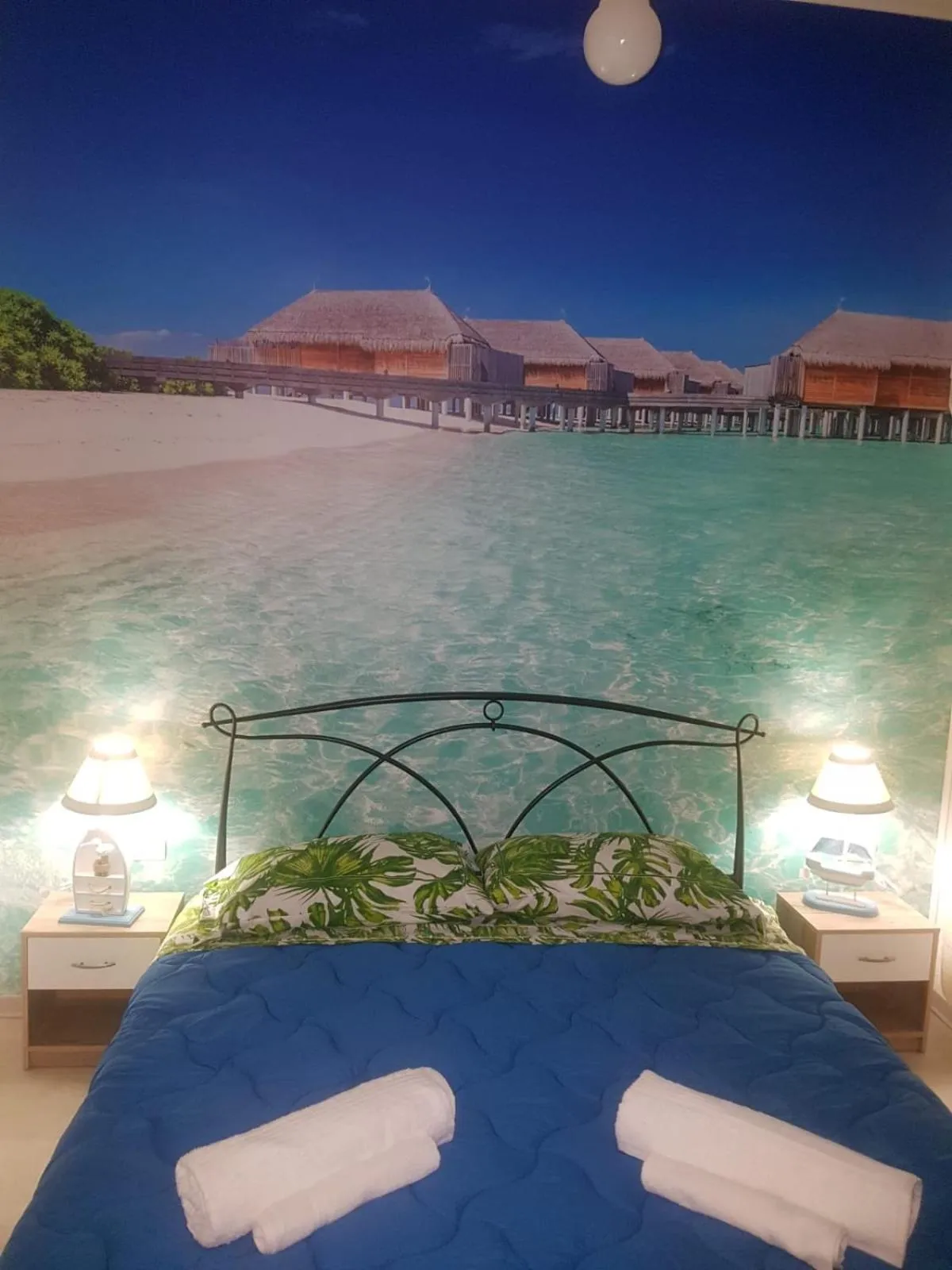 Photo of the whole room, Bed in Bed Rho Stazione - Fiera