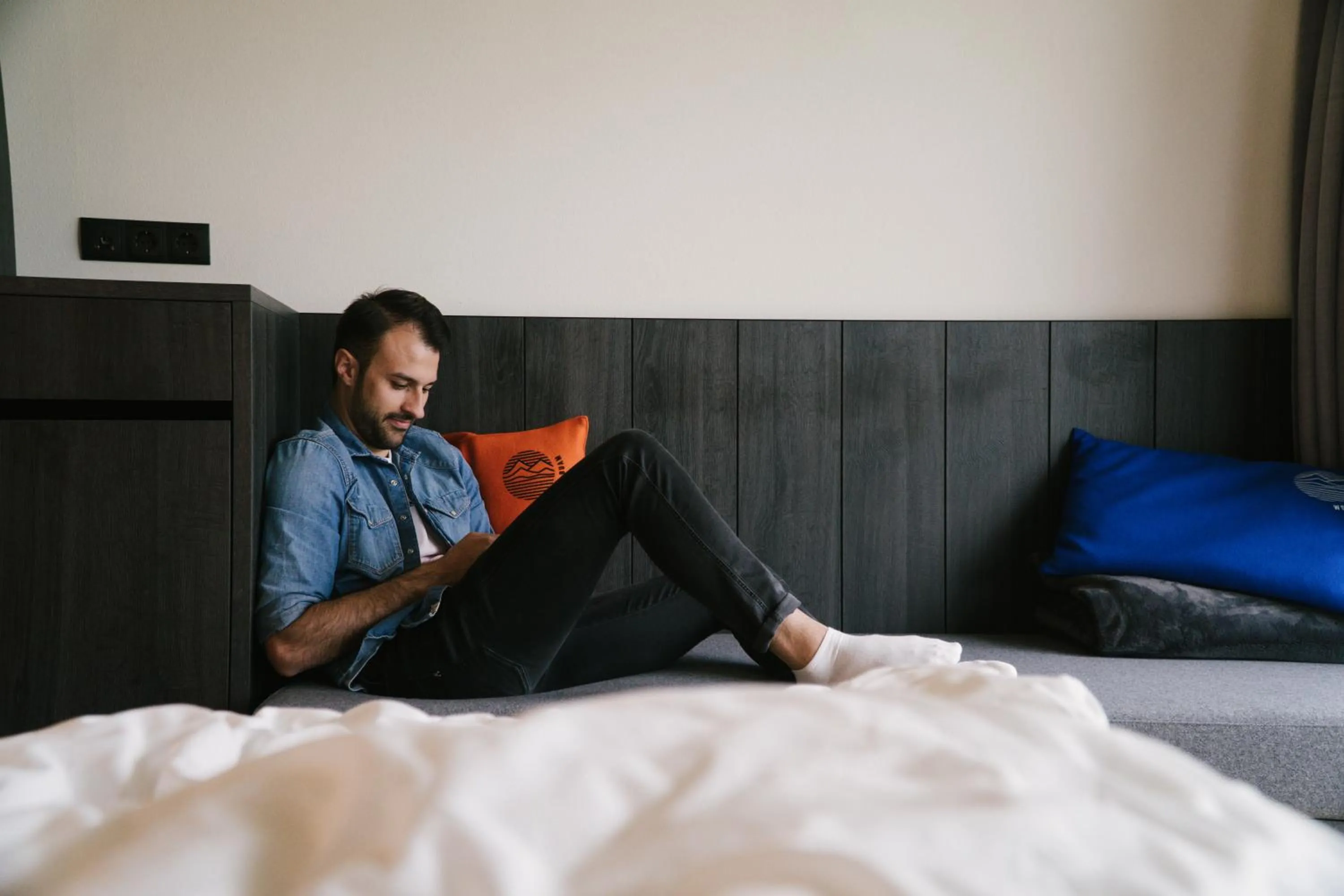 Seating area, Bed in Hotel Wochtla Buam