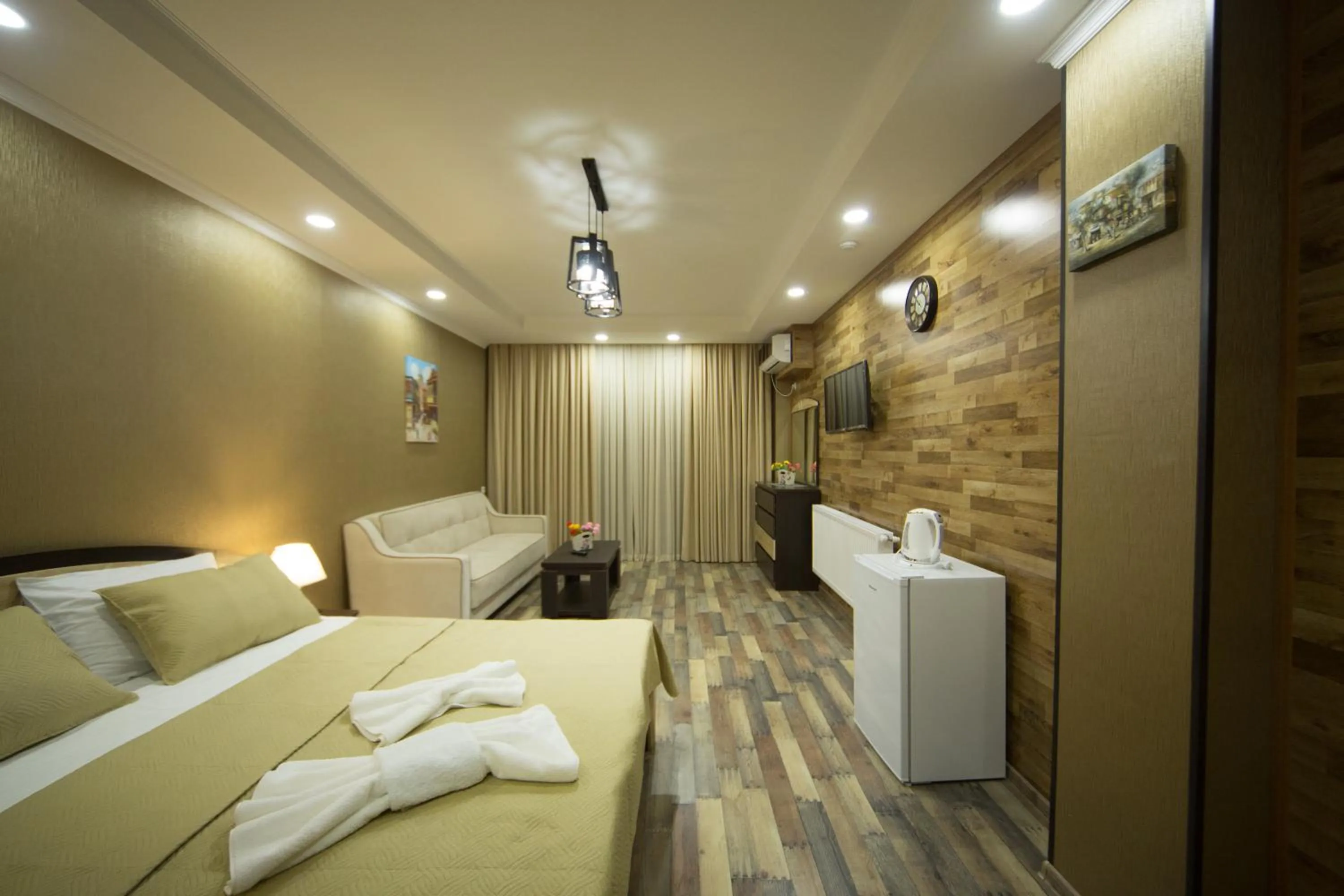 Bedroom, Bed in Hotel Dimasi