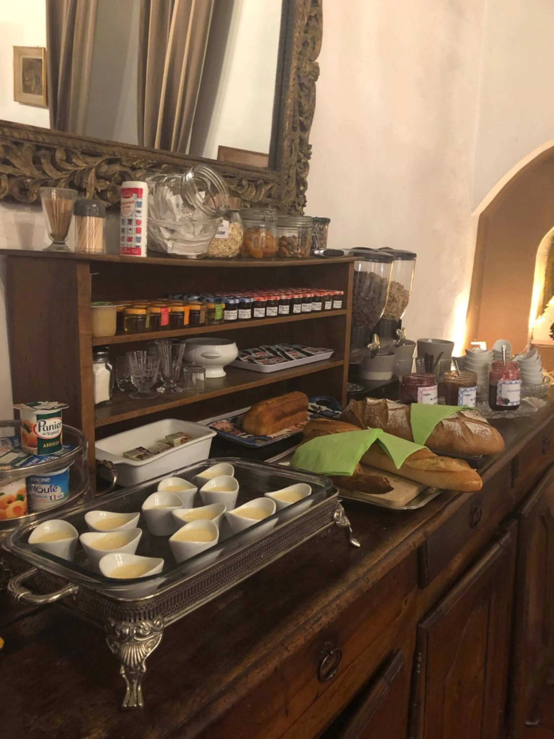 Buffet breakfast in La Gabetière