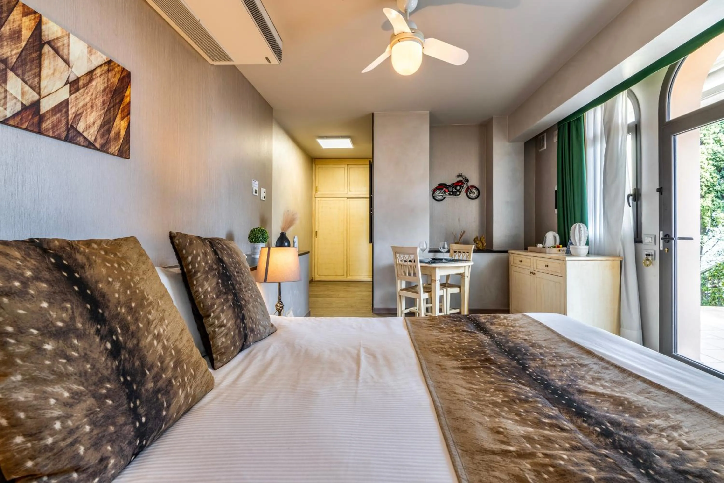 Bedroom, Bed in Baba Residences