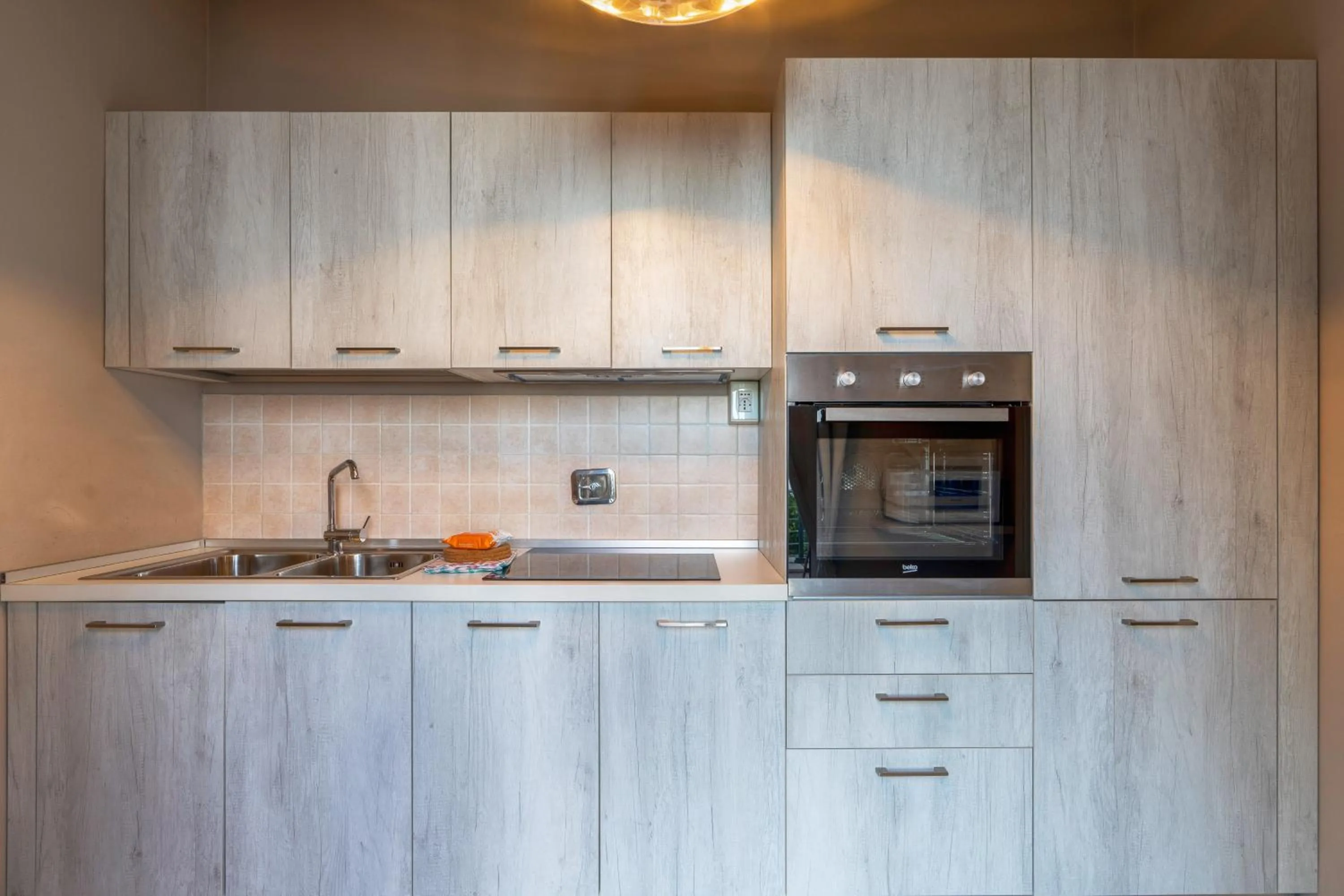 Kitchen or kitchenette in Baba Residences