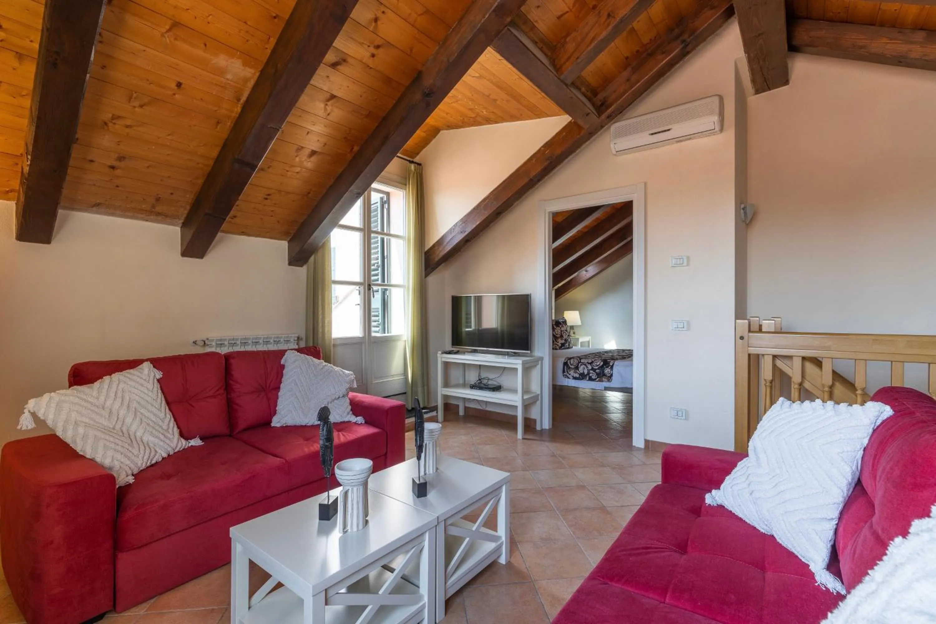 TV and multimedia in Baba Residences