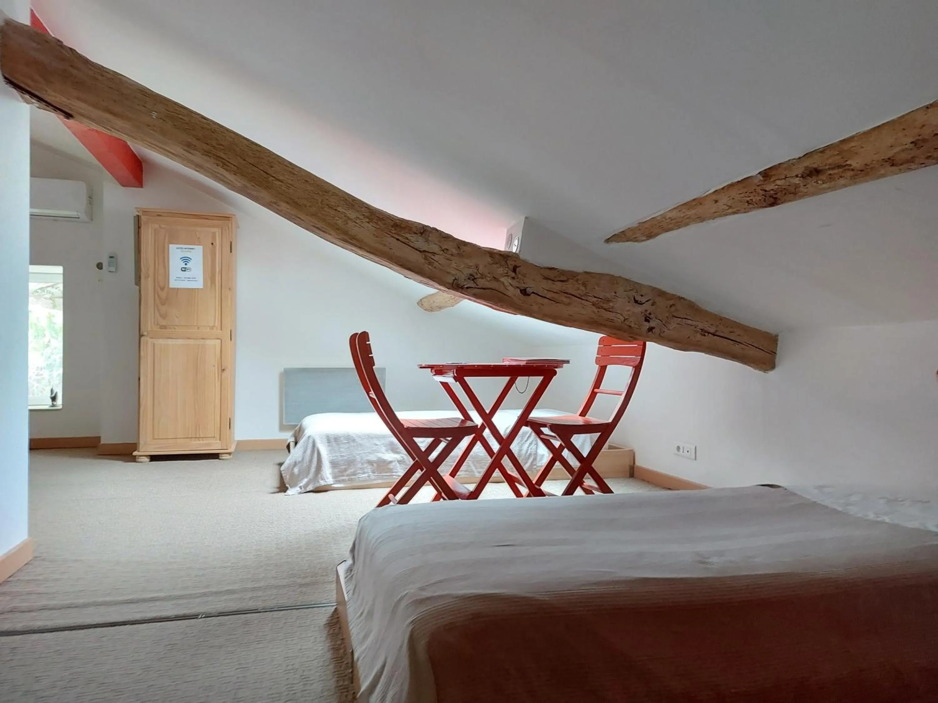 Bedroom, Bed in Le Clos de Saint Amour