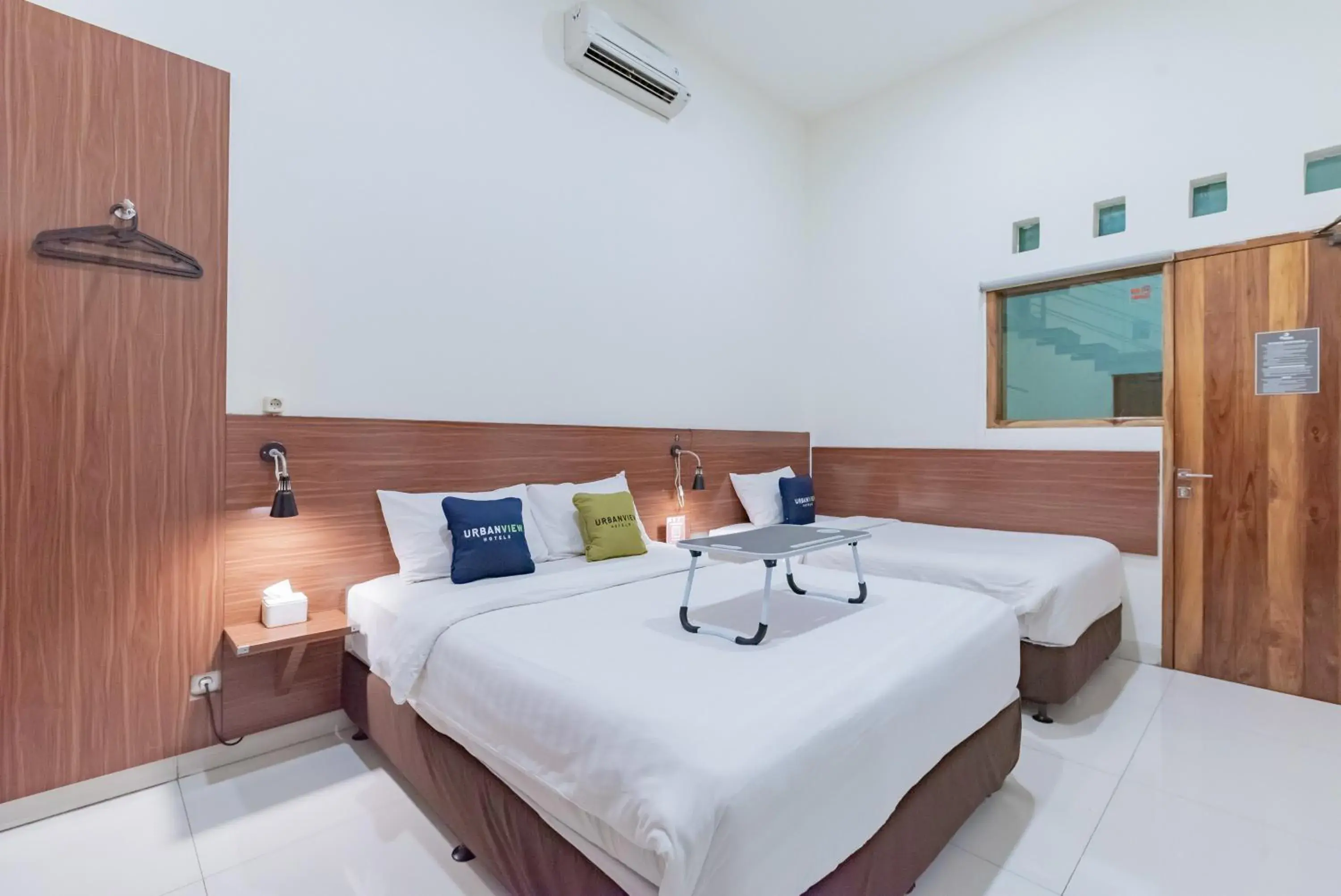 Family Room in Urbanview Darmo Residence Bandung Family Room in Urbanview Darmo Residence Bandung